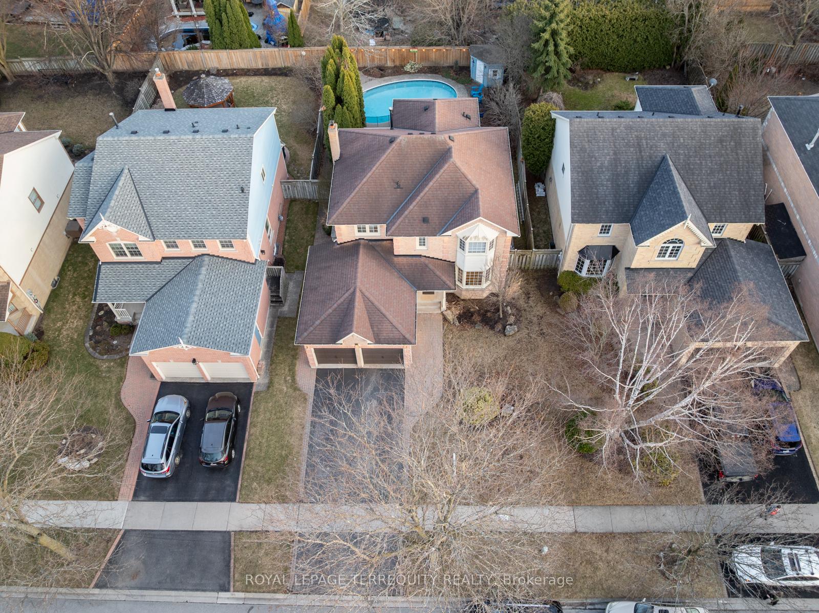 Photo 41 of 19 Moonstone Drive, Whitby, Lynde Creek — HOMEH