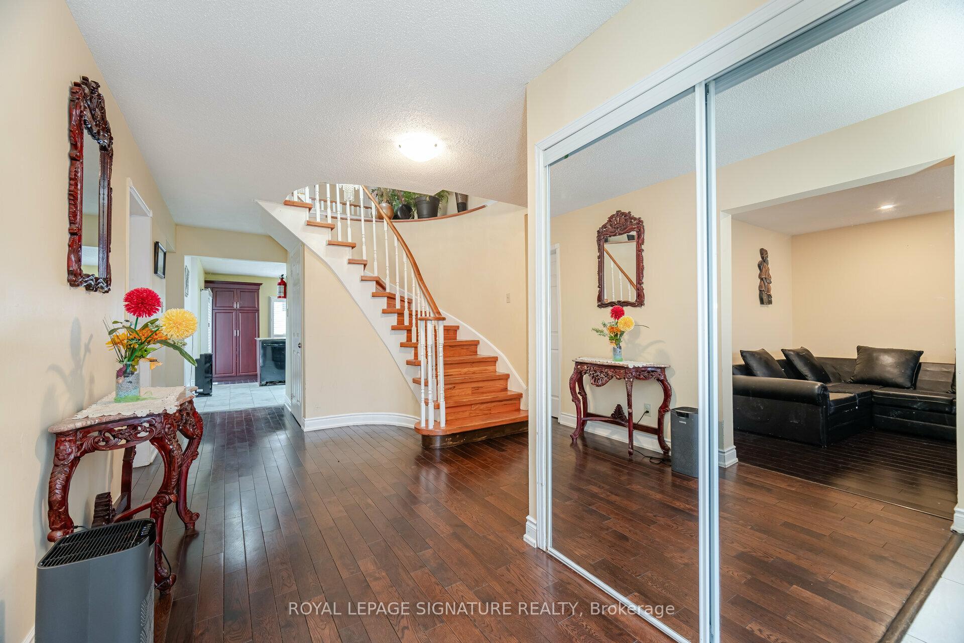 Photo 4 of 991 Rambleberry Avenue, Pickering, Liverpool — HOMEH