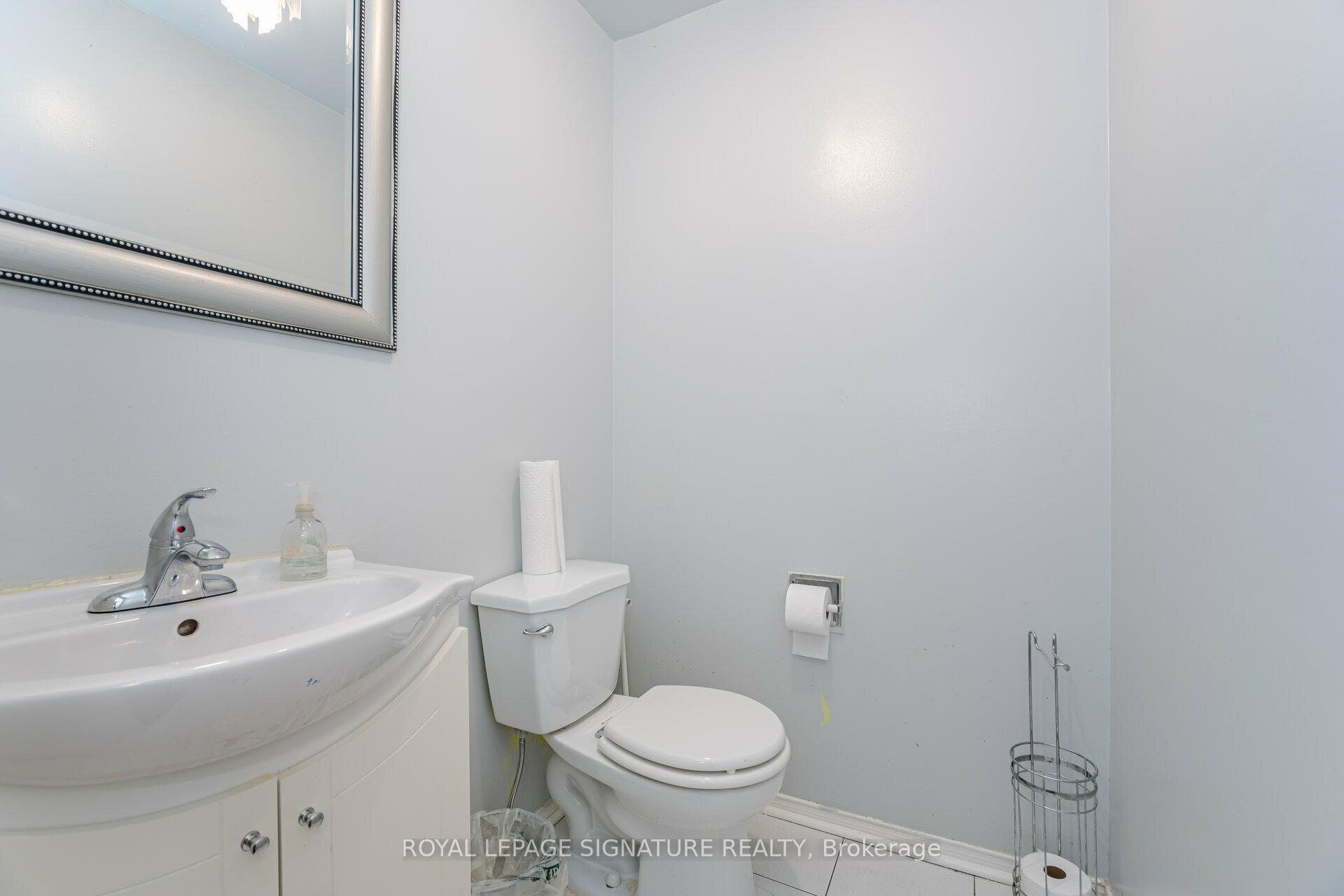 Photo 12 of 991 Rambleberry Avenue, Pickering, Liverpool — HOMEH