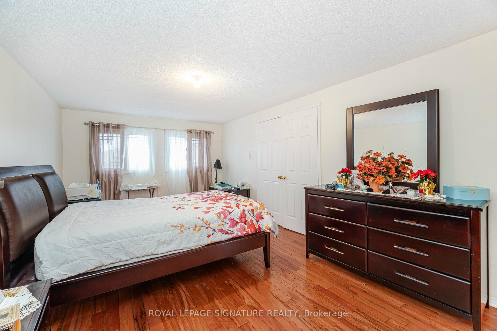 Photo 16 of 991 Rambleberry Avenue, Pickering, Liverpool — HOMEH