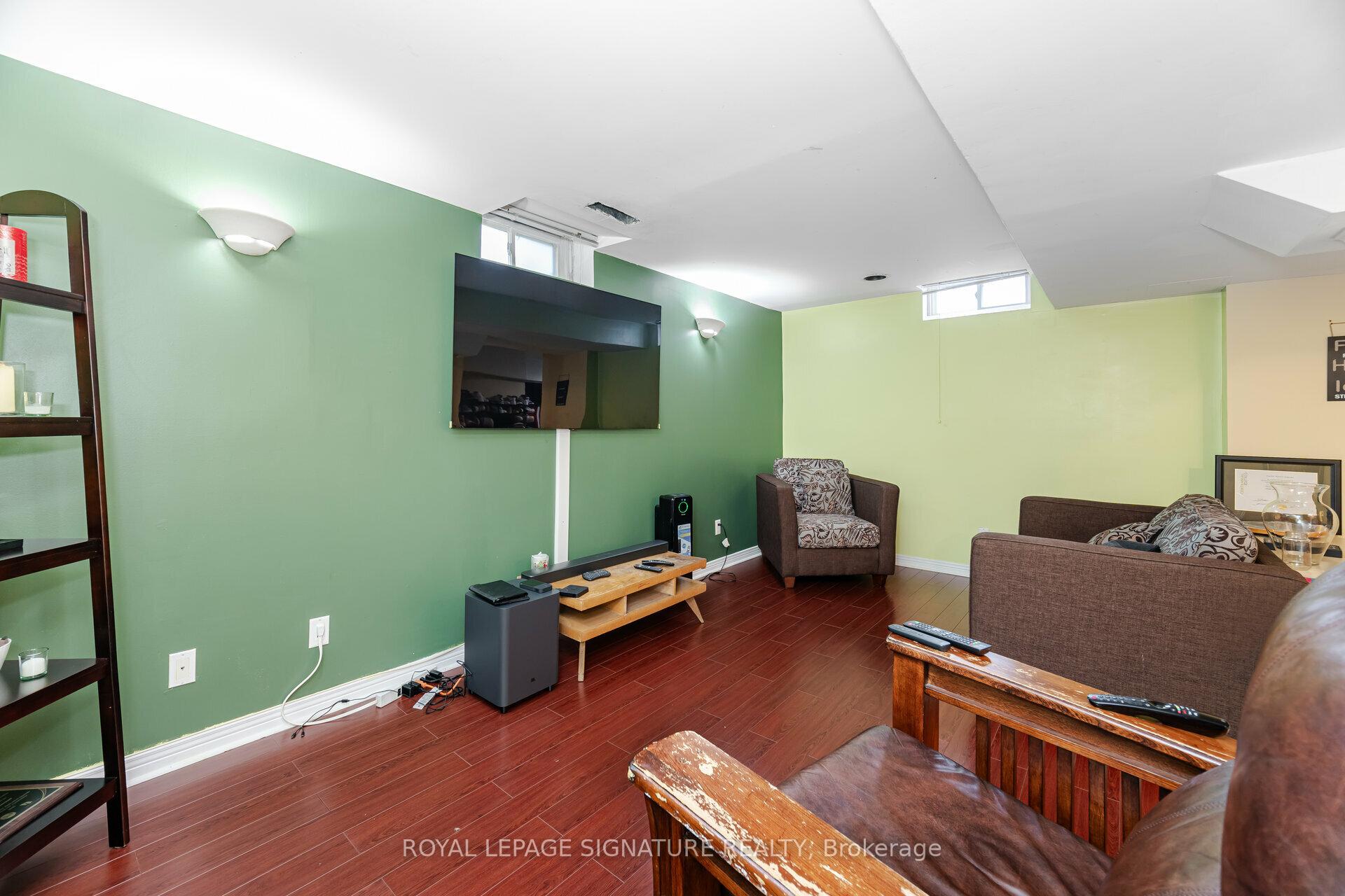 Photo 27 of 991 Rambleberry Avenue, Pickering, Liverpool — HOMEH