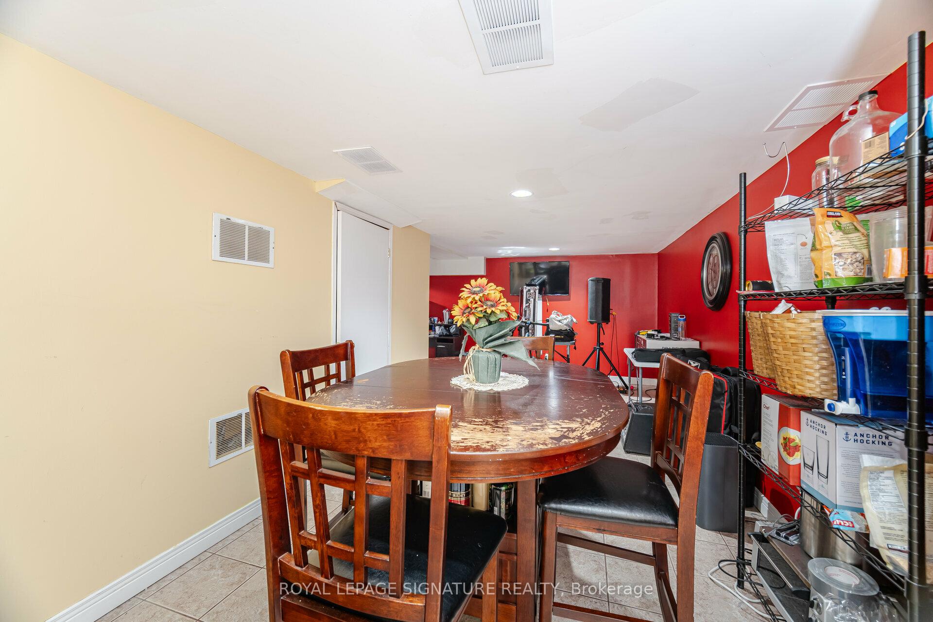 Photo 31 of 991 Rambleberry Avenue, Pickering, Liverpool — HOMEH