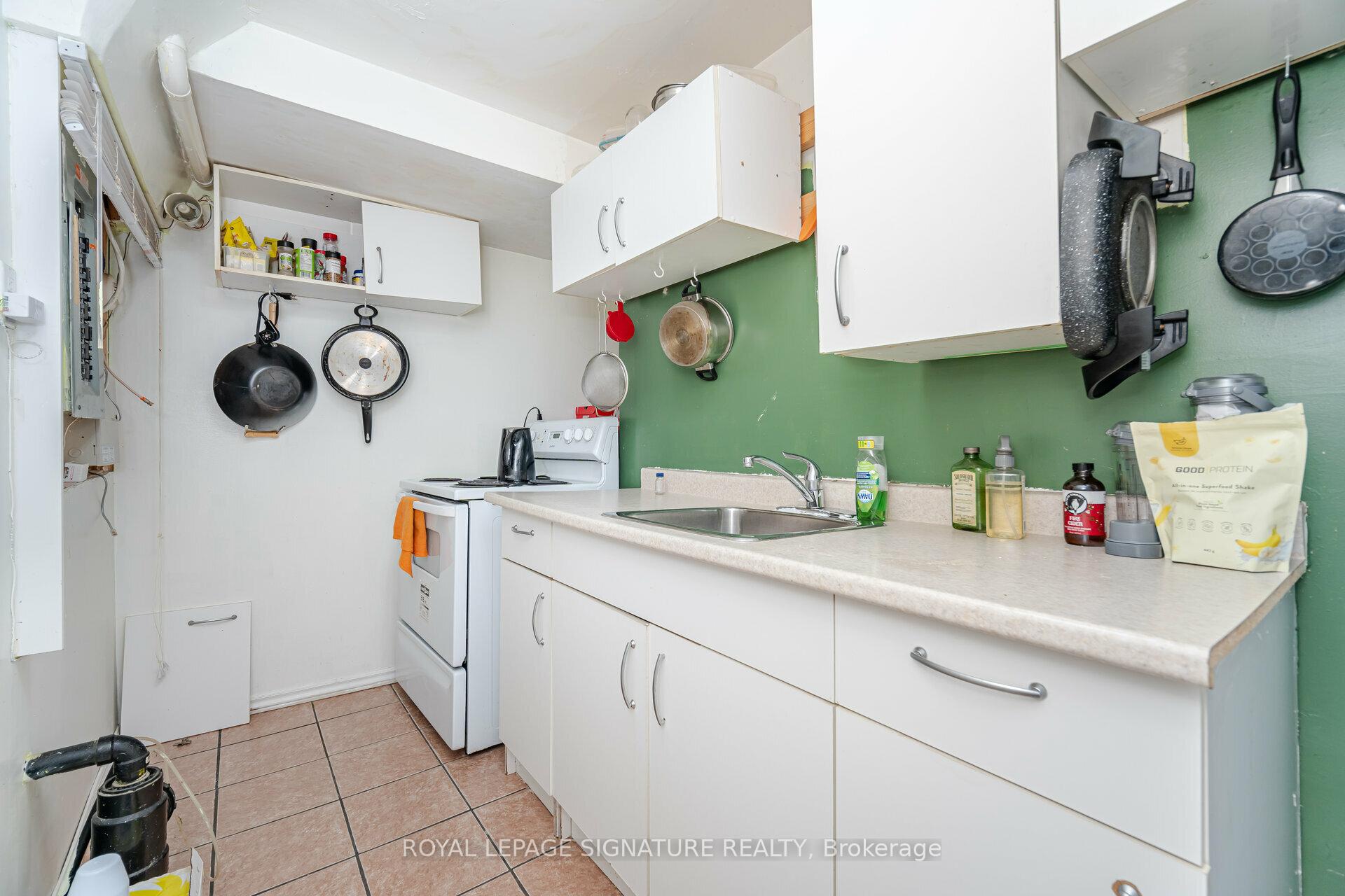 Photo 32 of 991 Rambleberry Avenue, Pickering, Liverpool — HOMEH