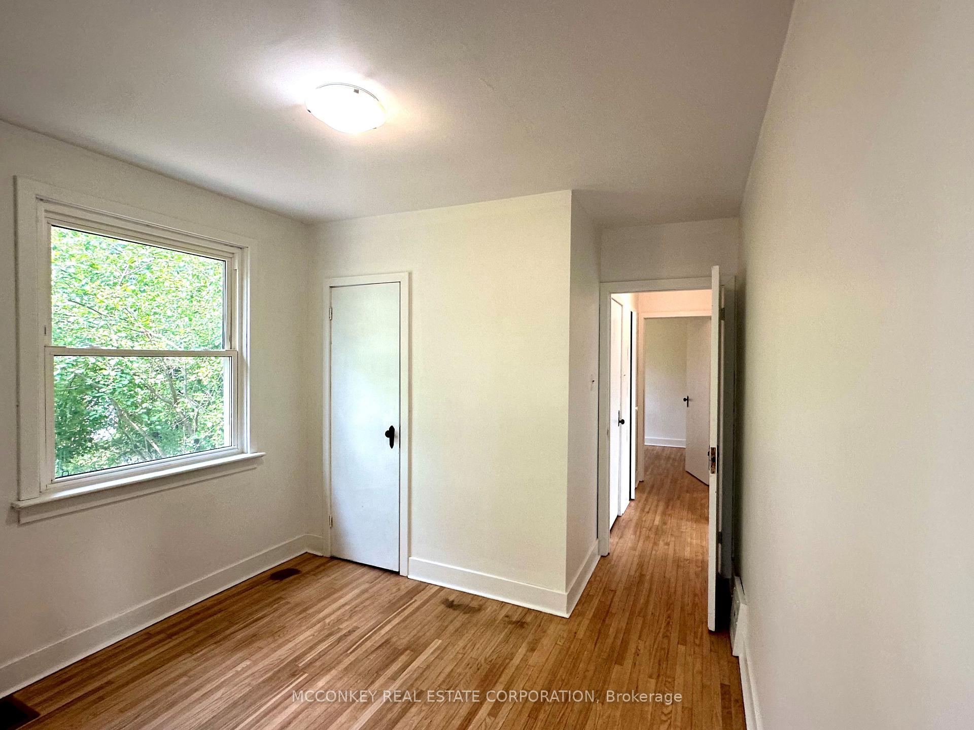 Photo 8 of 1033 Western Avenue, Peterborough, Otonabee Ward 1 — HOMEH