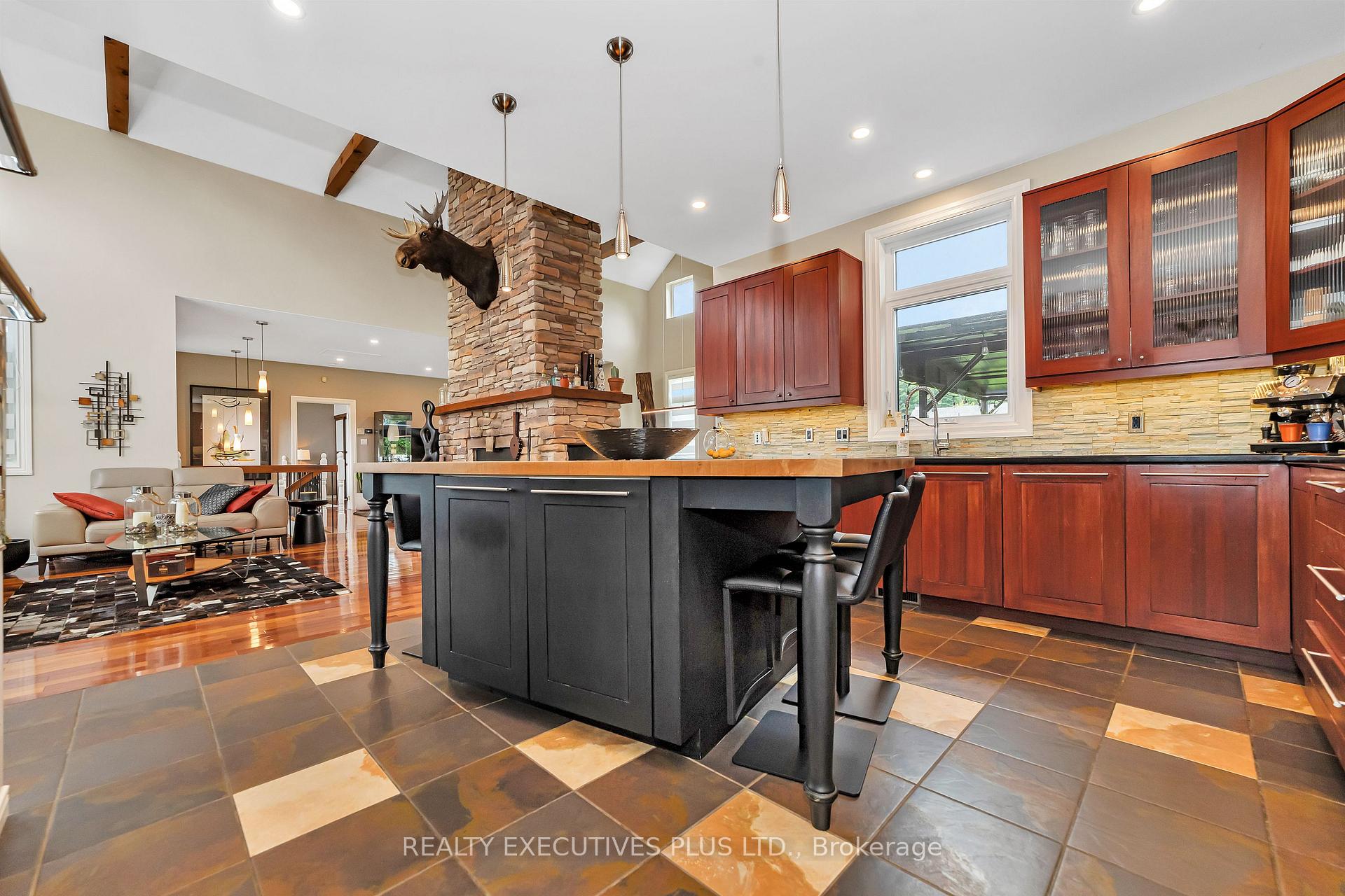 Photo 7 of 1198 Fieldown Street, Ottawa, Cumberland Ridge — HOMEH