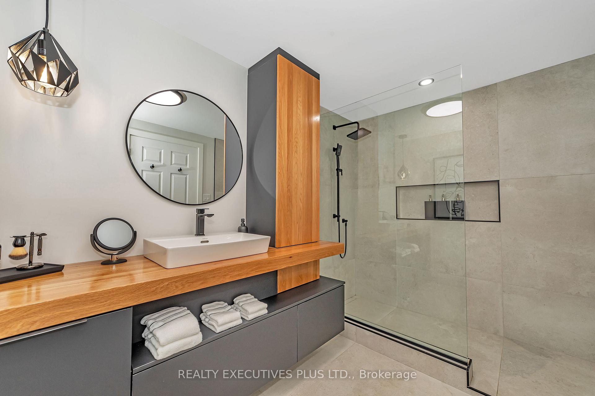 Photo 25 of 1198 Fieldown Street, Ottawa, Cumberland Ridge — HOMEH