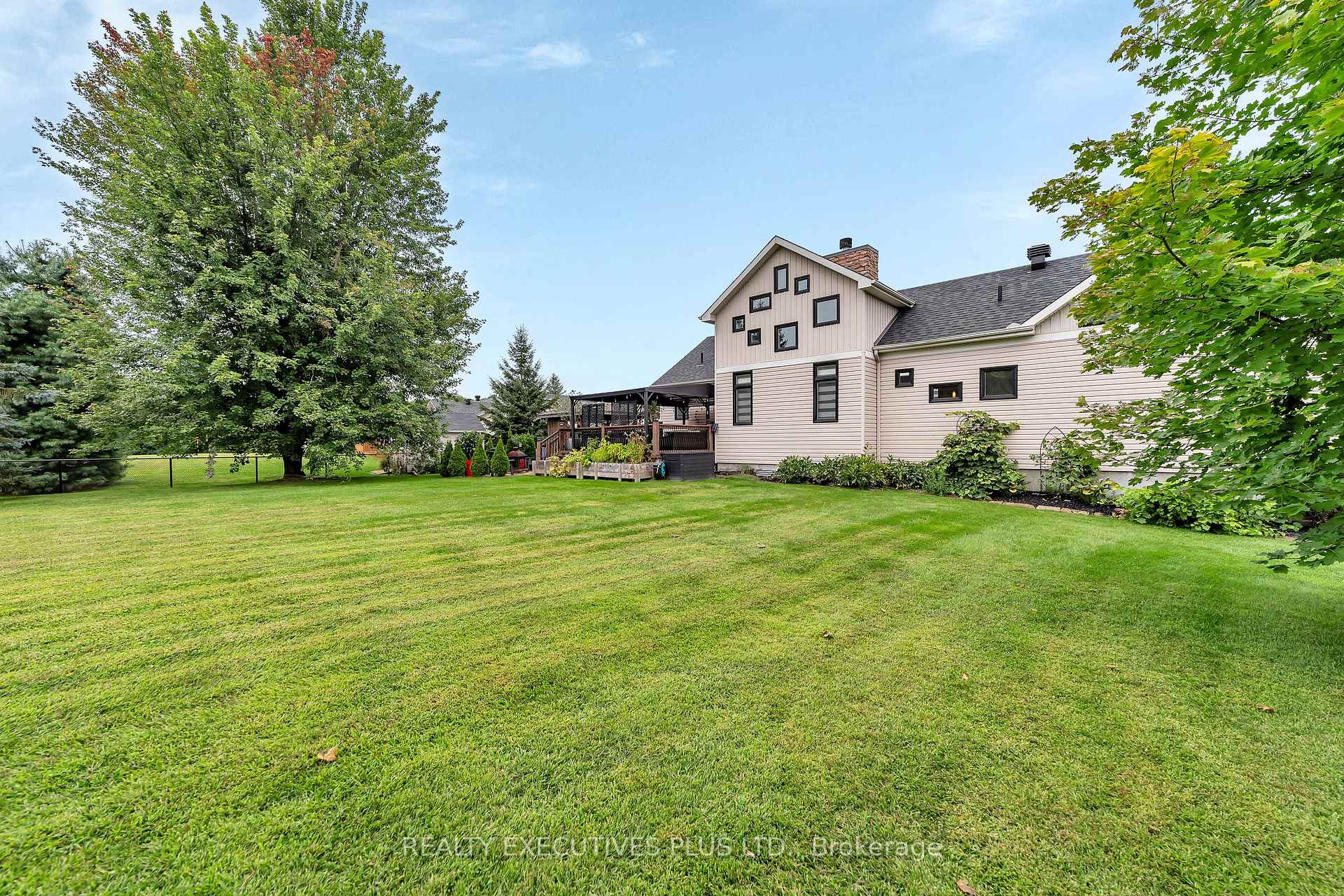 Photo 35 of 1198 Fieldown Street, Ottawa, Cumberland Ridge — HOMEH