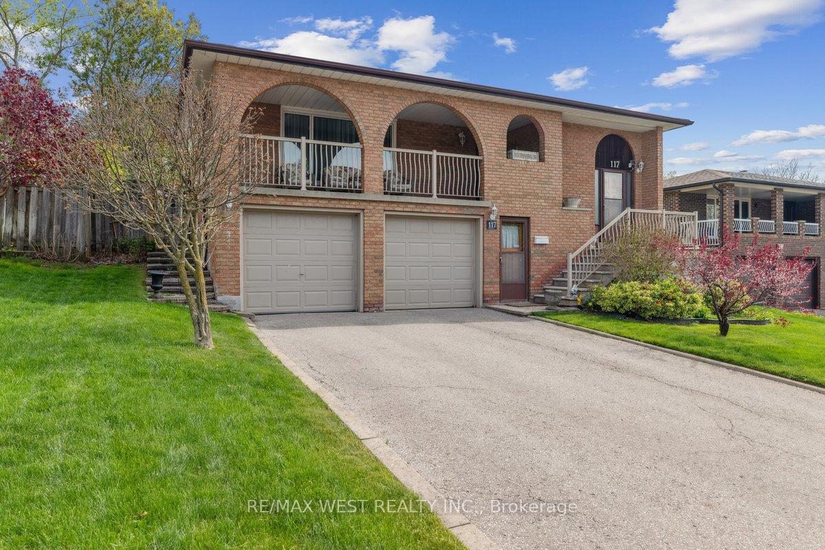 Photo 1 of 117 Willis Road, Vaughan, East Woodbridge — HOMEH