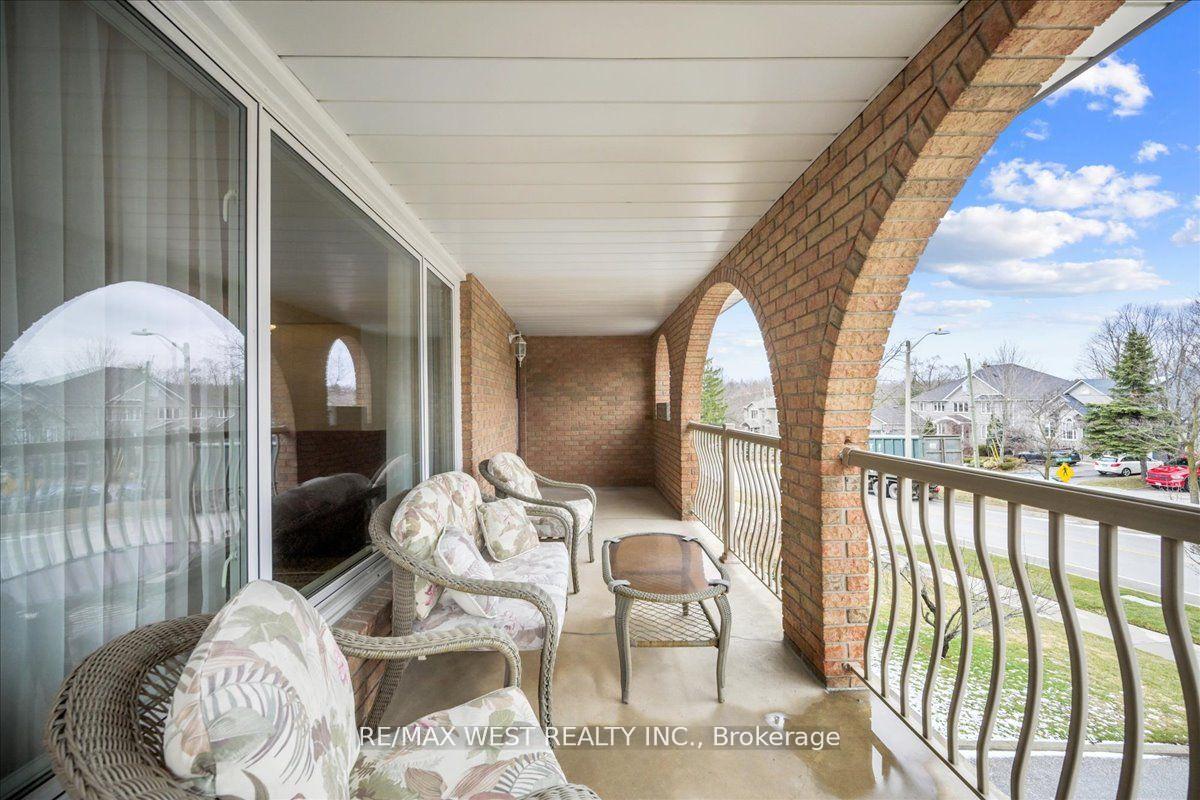 Photo 8 of 117 Willis Road, Vaughan, East Woodbridge — HOMEH