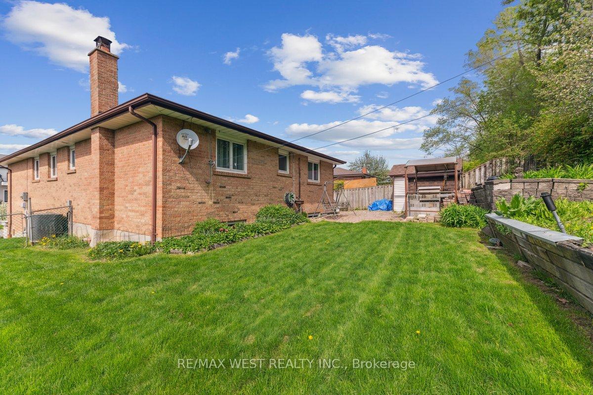 Photo 17 of 117 Willis Road, Vaughan, East Woodbridge — HOMEH