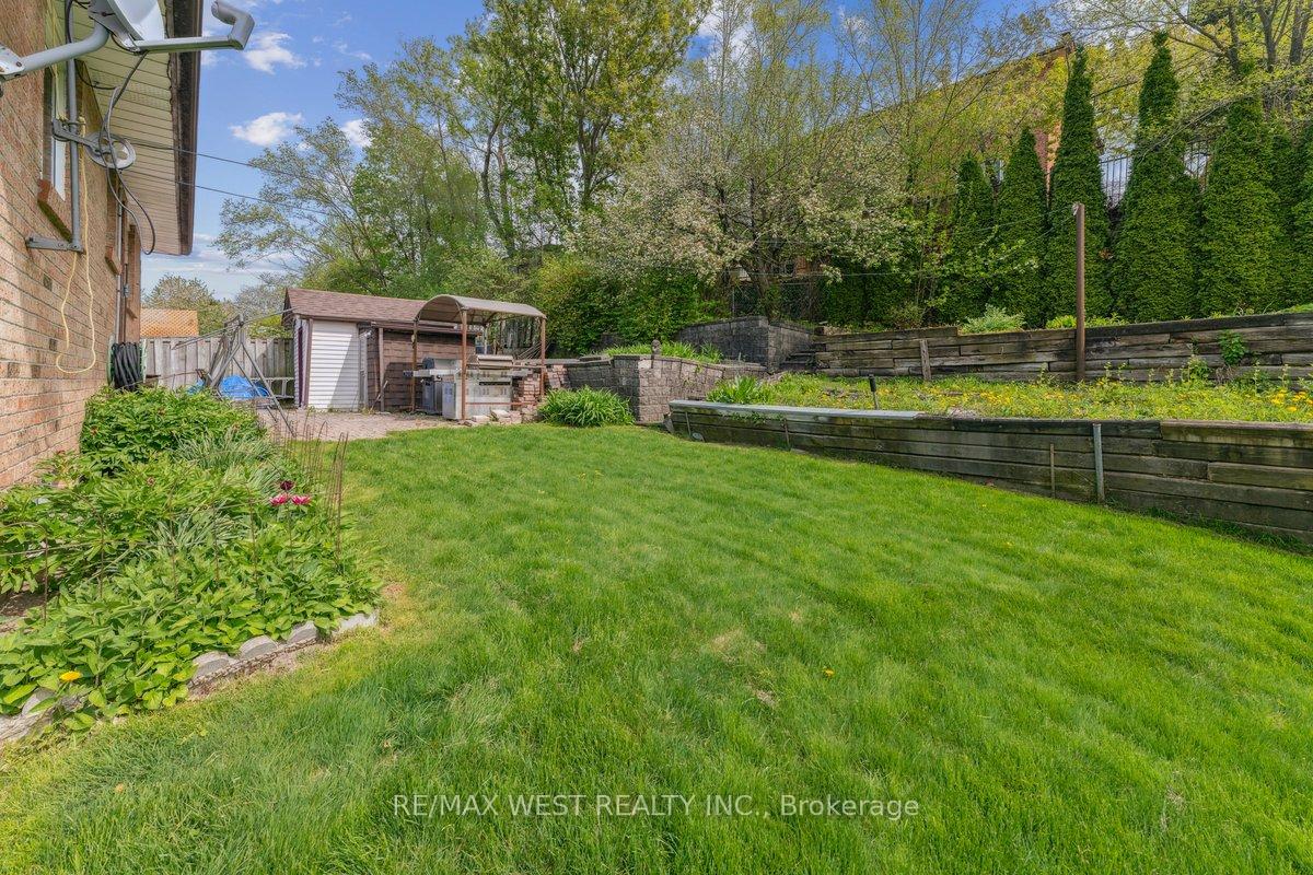 Photo 18 of 117 Willis Road, Vaughan, East Woodbridge — HOMEH
