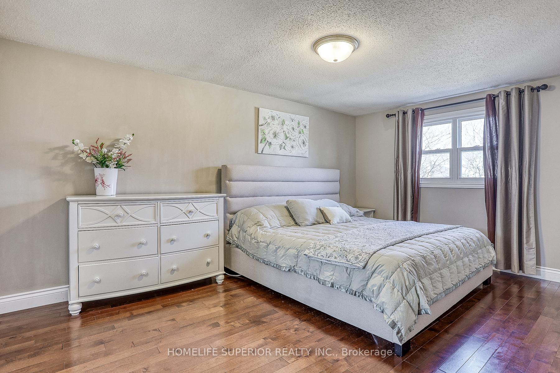 Photo 4 of 88 Vanessa Place, Whitby, Blue Grass Meadows — HOMEH