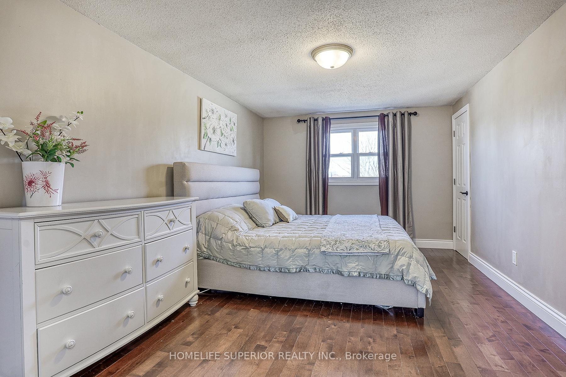 Photo 5 of 88 Vanessa Place, Whitby, Blue Grass Meadows — HOMEH