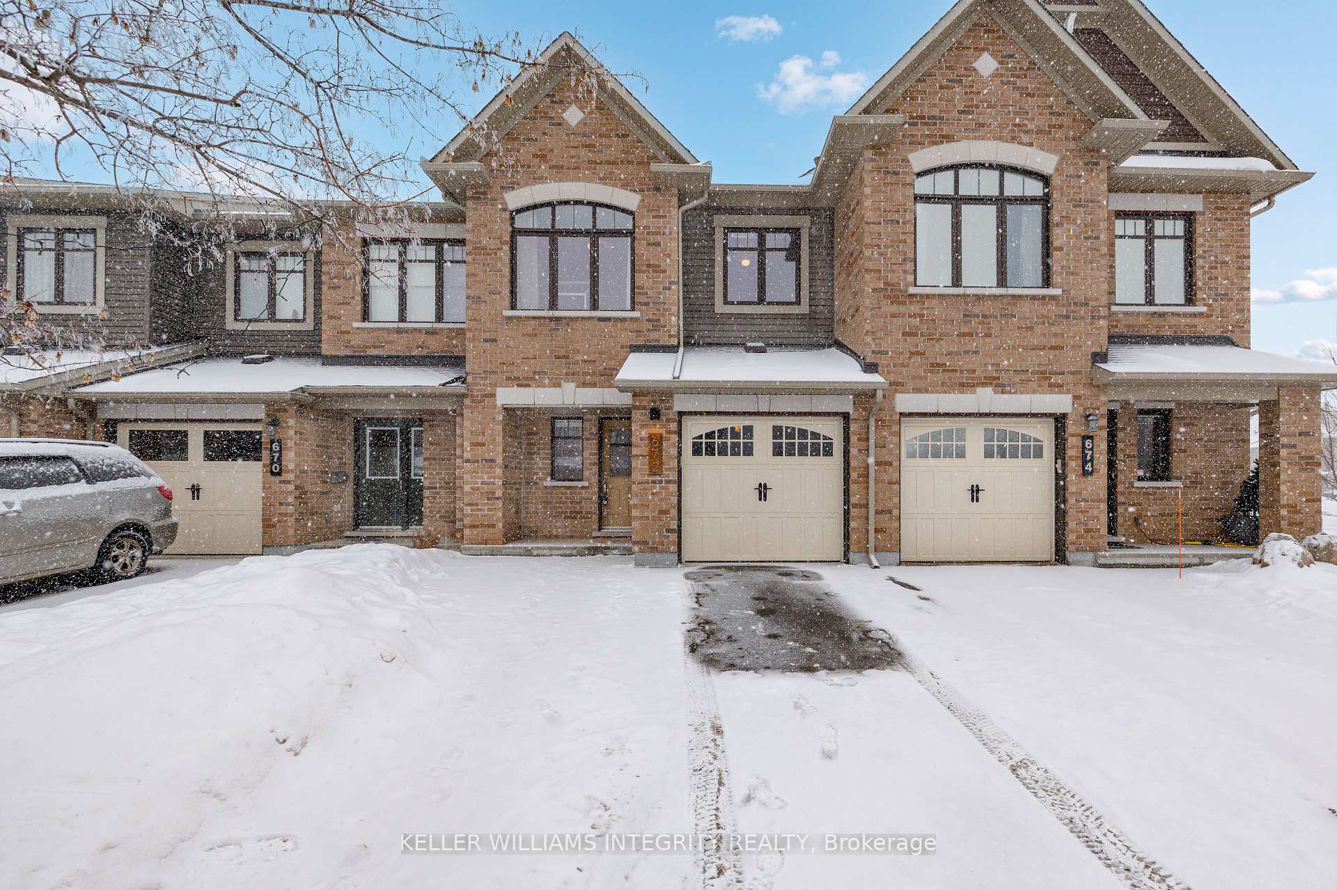 Photo 1 of 672 Petrichor Crescent, Ottawa, Avalon West — HOMEH