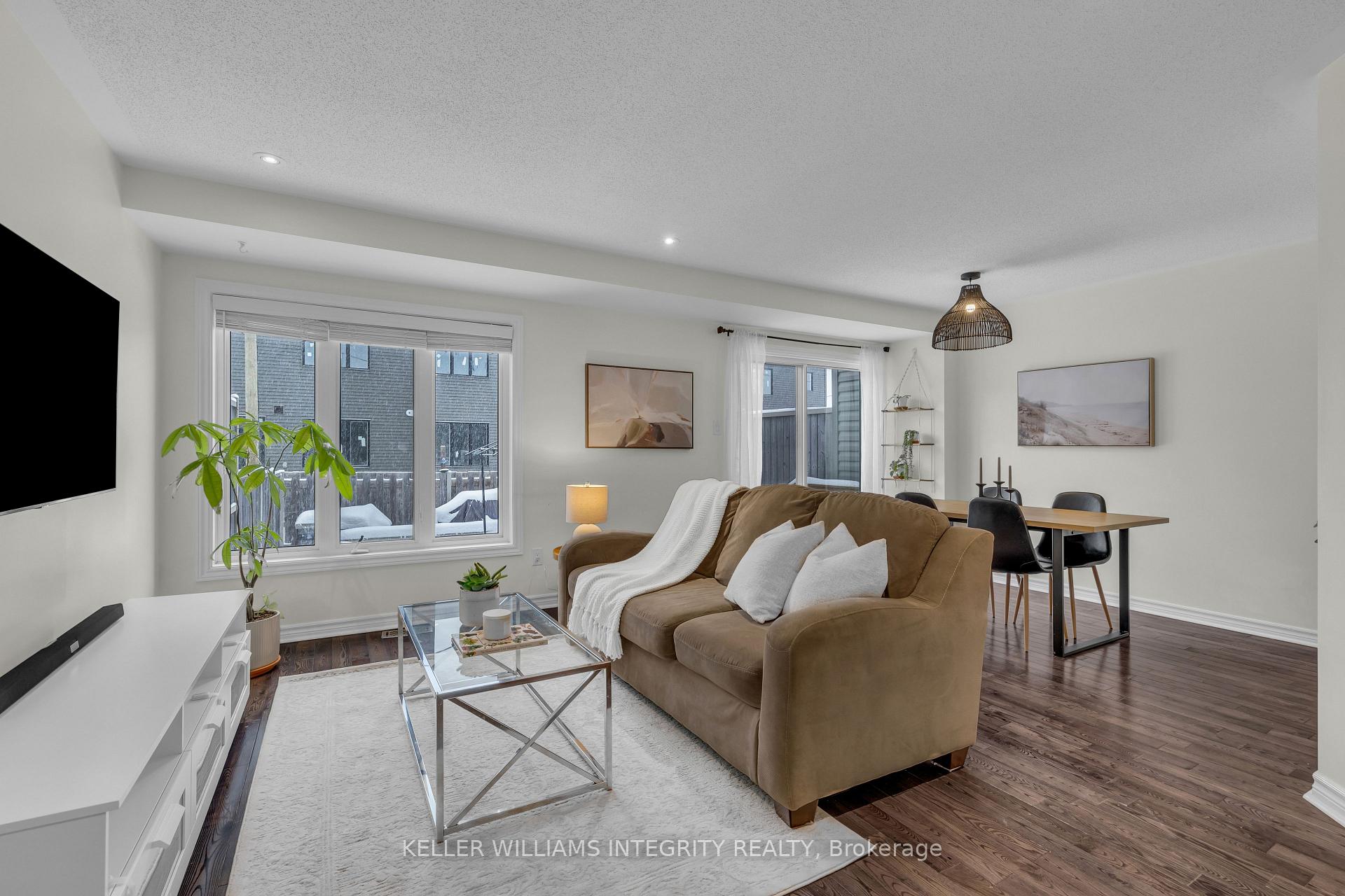 Photo 3 of 672 Petrichor Crescent, Ottawa, Avalon West — HOMEH