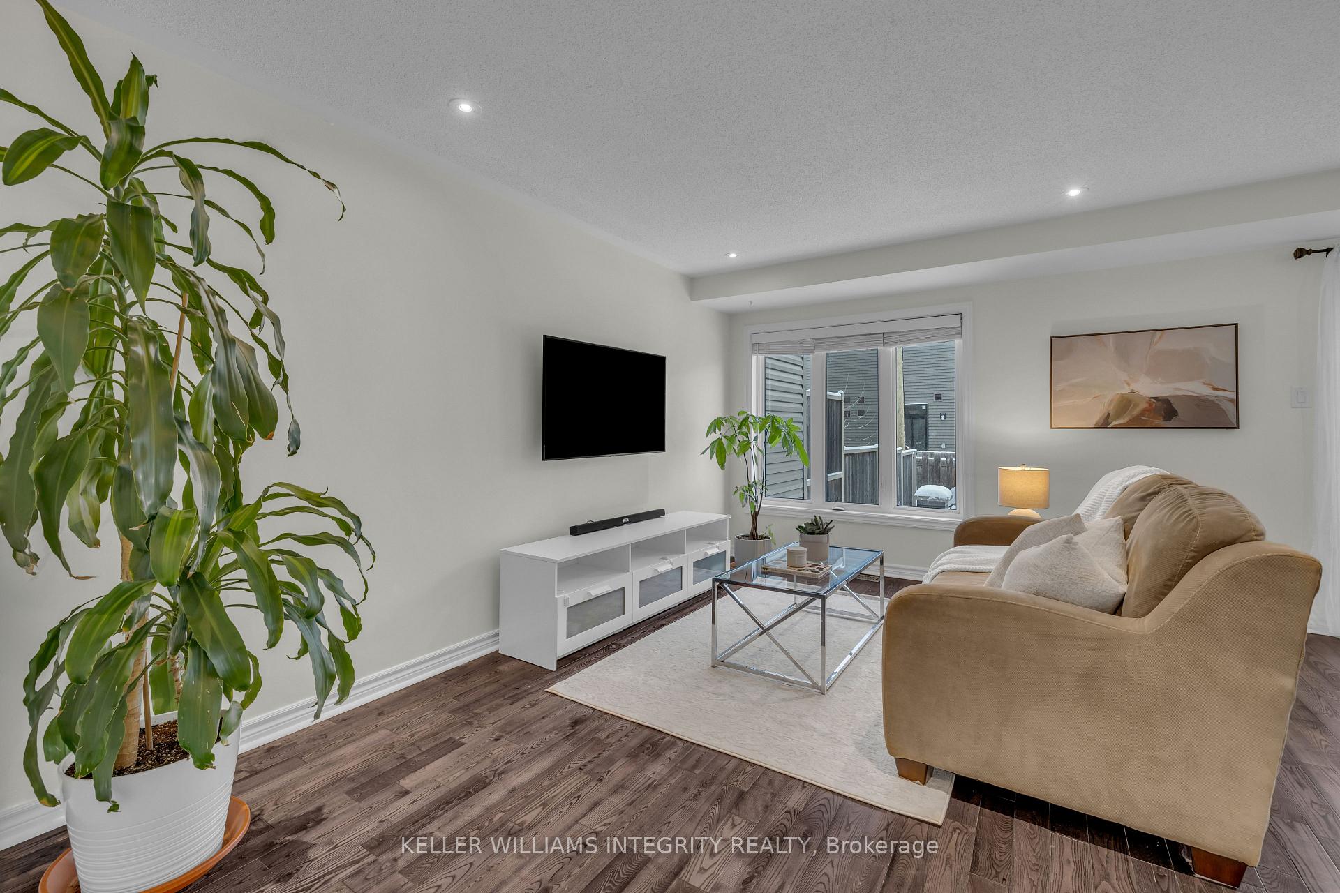 Photo 5 of 672 Petrichor Crescent, Ottawa, Avalon West — HOMEH