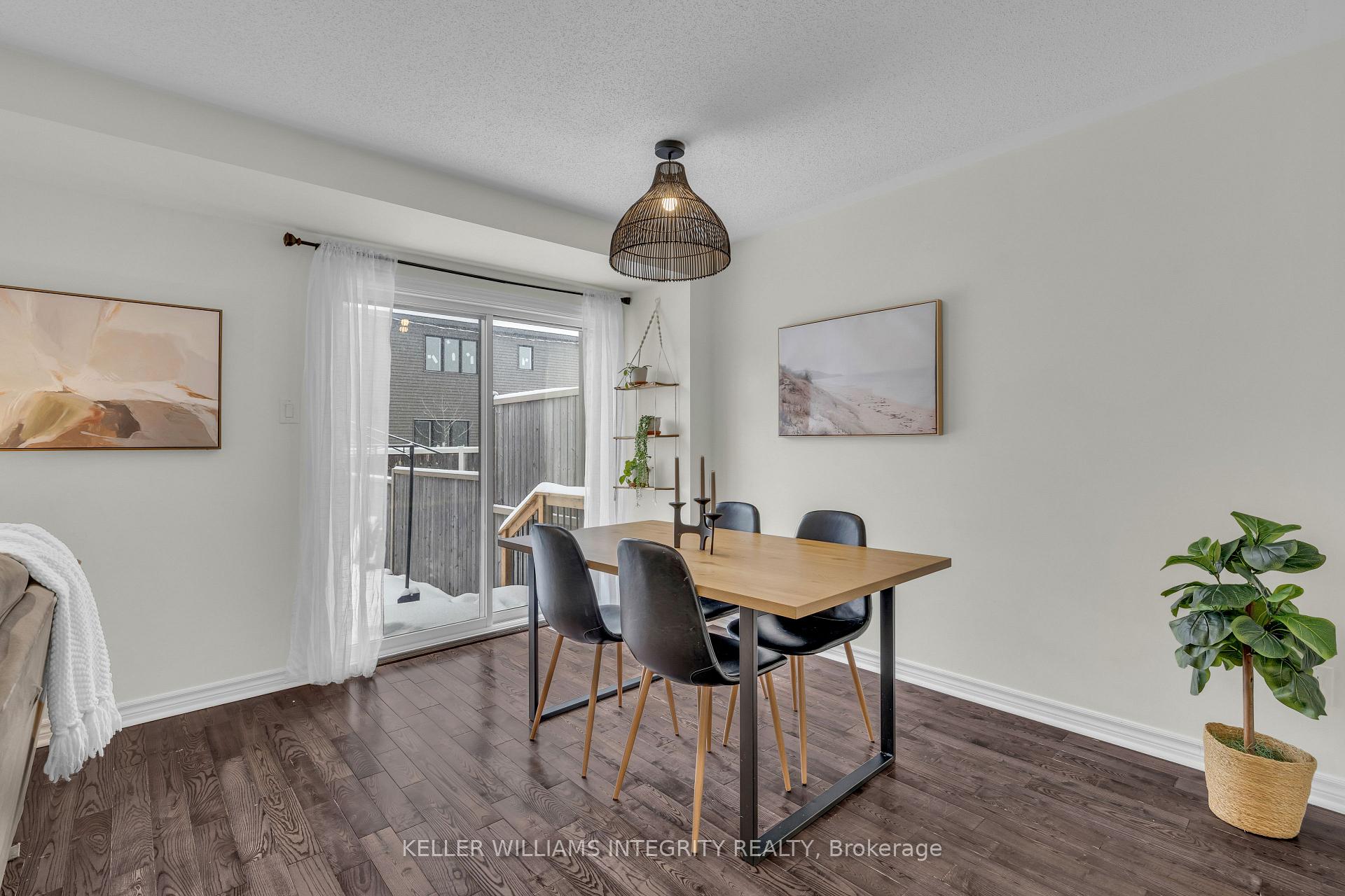 Photo 8 of 672 Petrichor Crescent, Ottawa, Avalon West — HOMEH