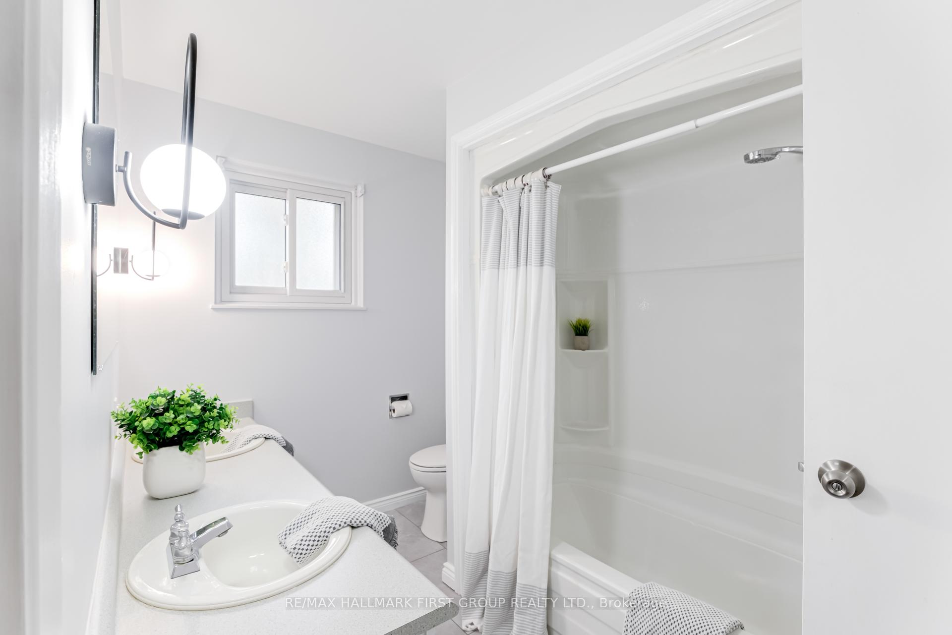 Photo 15 of 837 Hillcrest Road, Pickering, West Shore — HOMEH