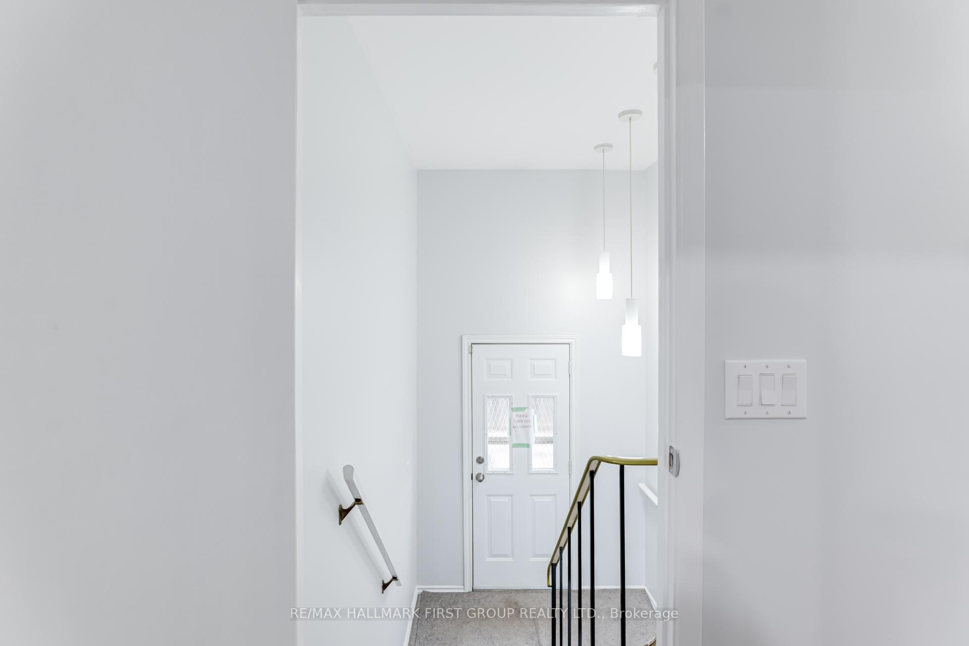 Photo 16 of 837 Hillcrest Road, Pickering, West Shore — HOMEH