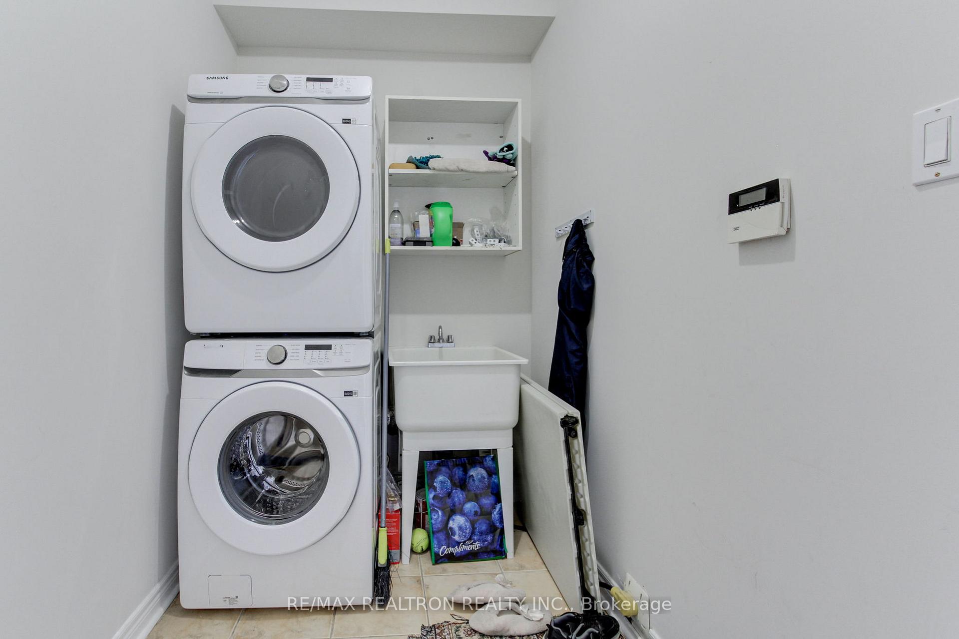 Photo 40 of 119 Watkins Glen Crescent, Aurora, Bayview Wellington — HOMEH