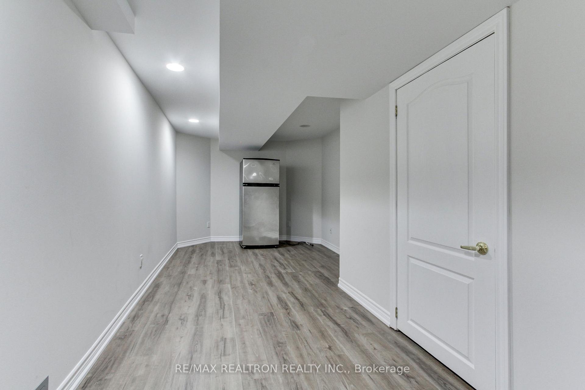 Photo 39 of 119 Watkins Glen Crescent, Aurora, Bayview Wellington — HOMEH