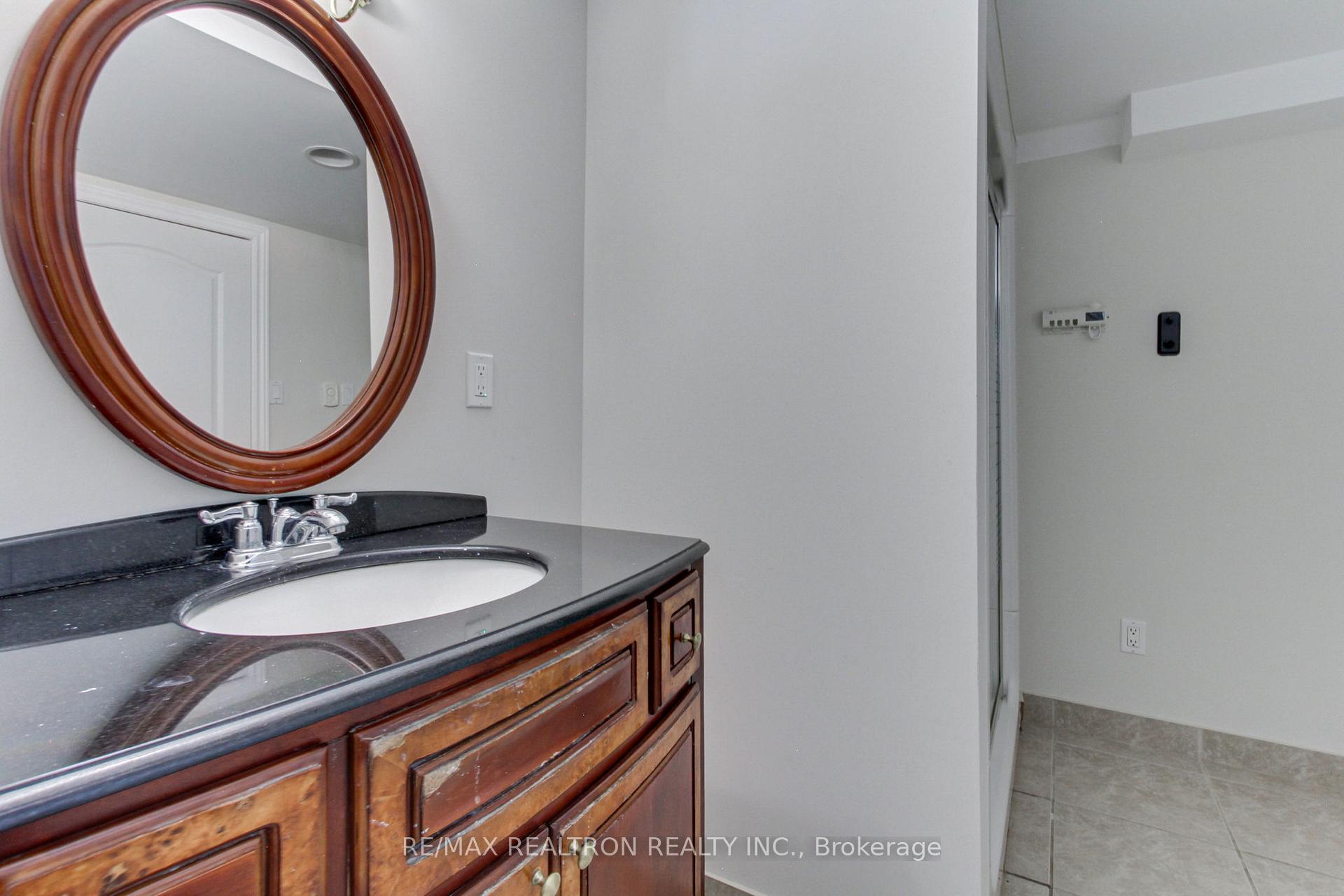 Photo 41 of 119 Watkins Glen Crescent, Aurora, Bayview Wellington — HOMEH