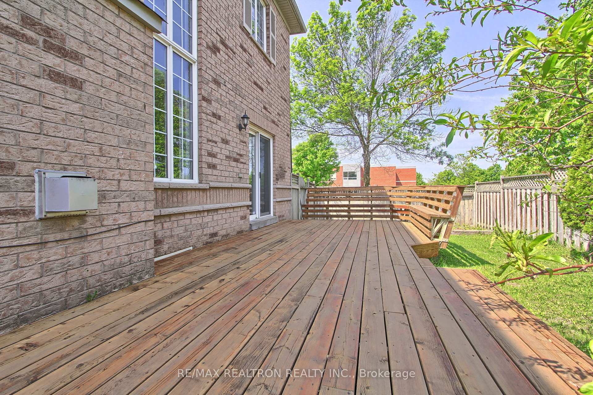 Photo 43 of 119 Watkins Glen Crescent, Aurora, Bayview Wellington — HOMEH