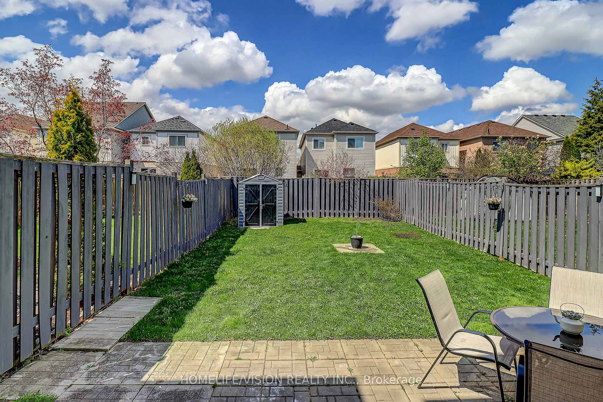 Photo 24 of 28 Longueuil Place, Whitby, Pringle Creek — HOMEH