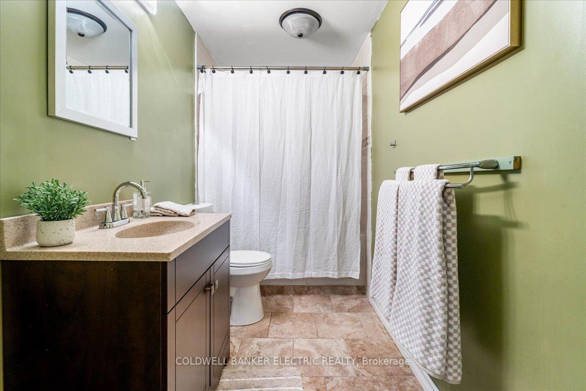 Photo 24 of 432 Florence Drive, Peterborough, Monaghan Ward 2 — HOMEH