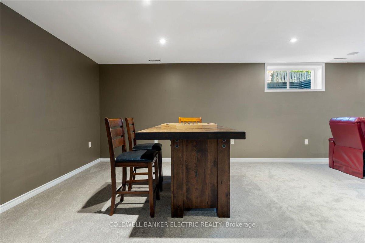 Photo 27 of 432 Florence Drive, Peterborough, Monaghan Ward 2 — HOMEH