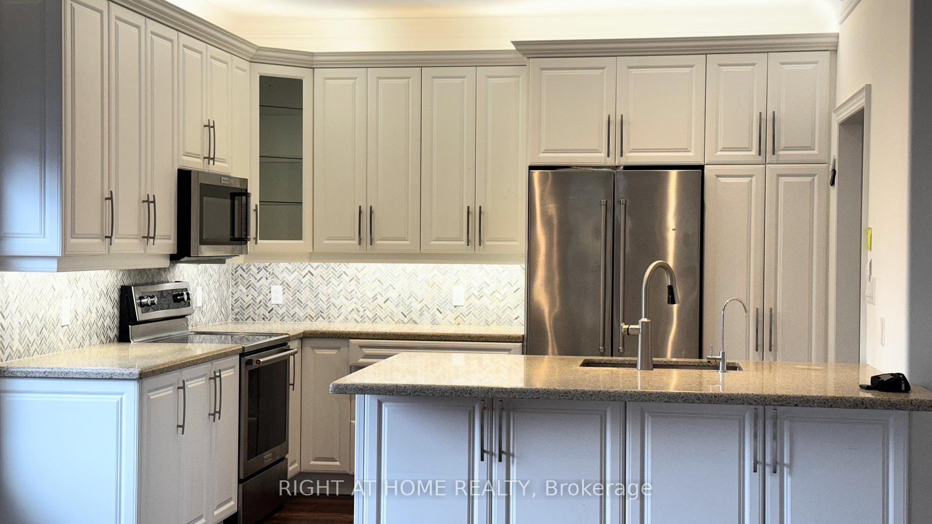 Photo 7 of 351 Bond Street E, Oshawa, O'Neill — HOMEH