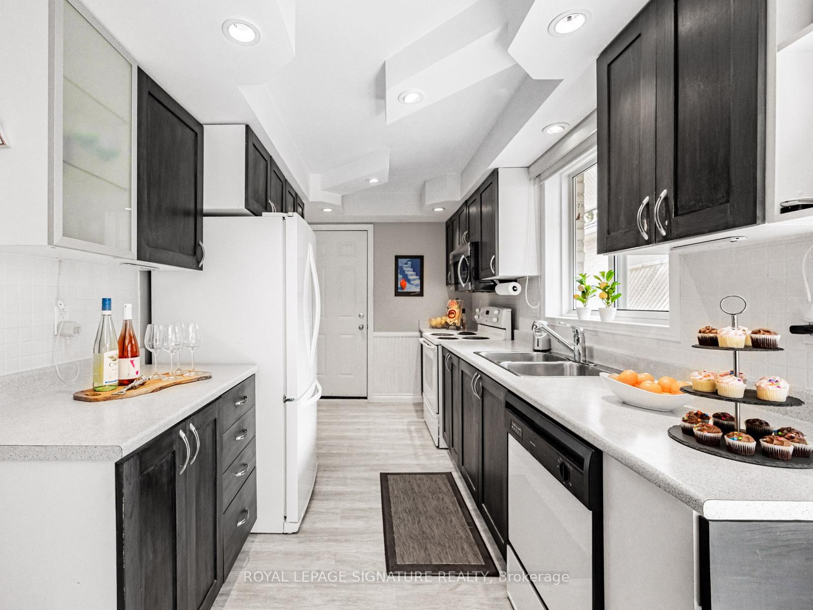 Photo 7 of 87 Hialeah Crescent, Whitby, Blue Grass Meadows — HOMEH