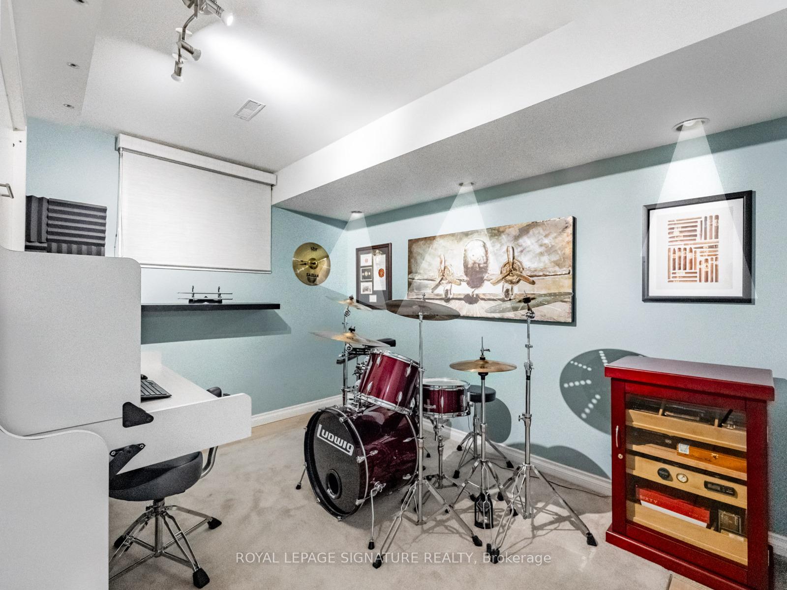Photo 17 of 87 Hialeah Crescent, Whitby, Blue Grass Meadows — HOMEH
