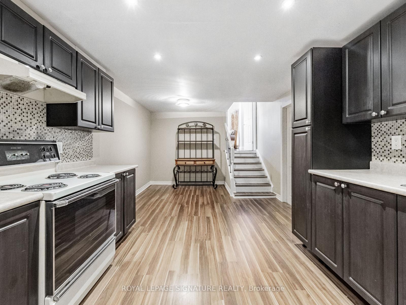 Photo 23 of 87 Hialeah Crescent, Whitby, Blue Grass Meadows — HOMEH