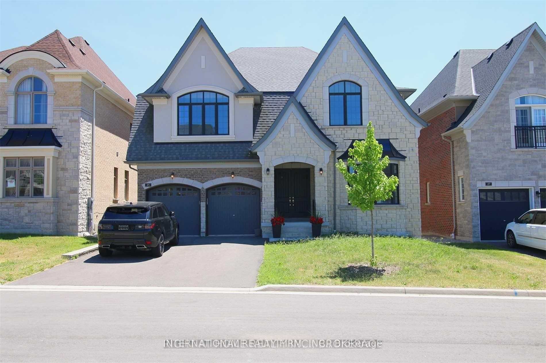 Front of 25 Fanning Mills Circle