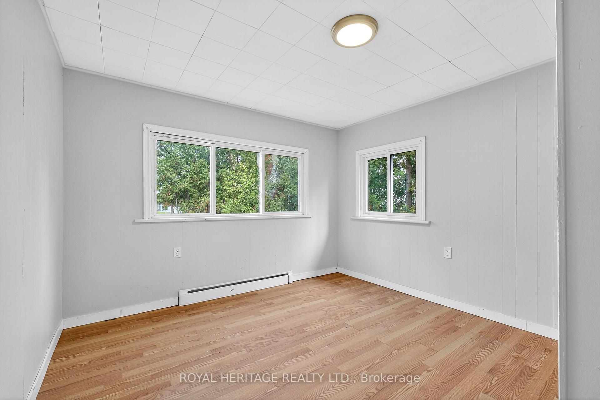 Photo 19 of 364 Parkhill Road W, Peterborough, Northcrest Ward 5 — HOMEH