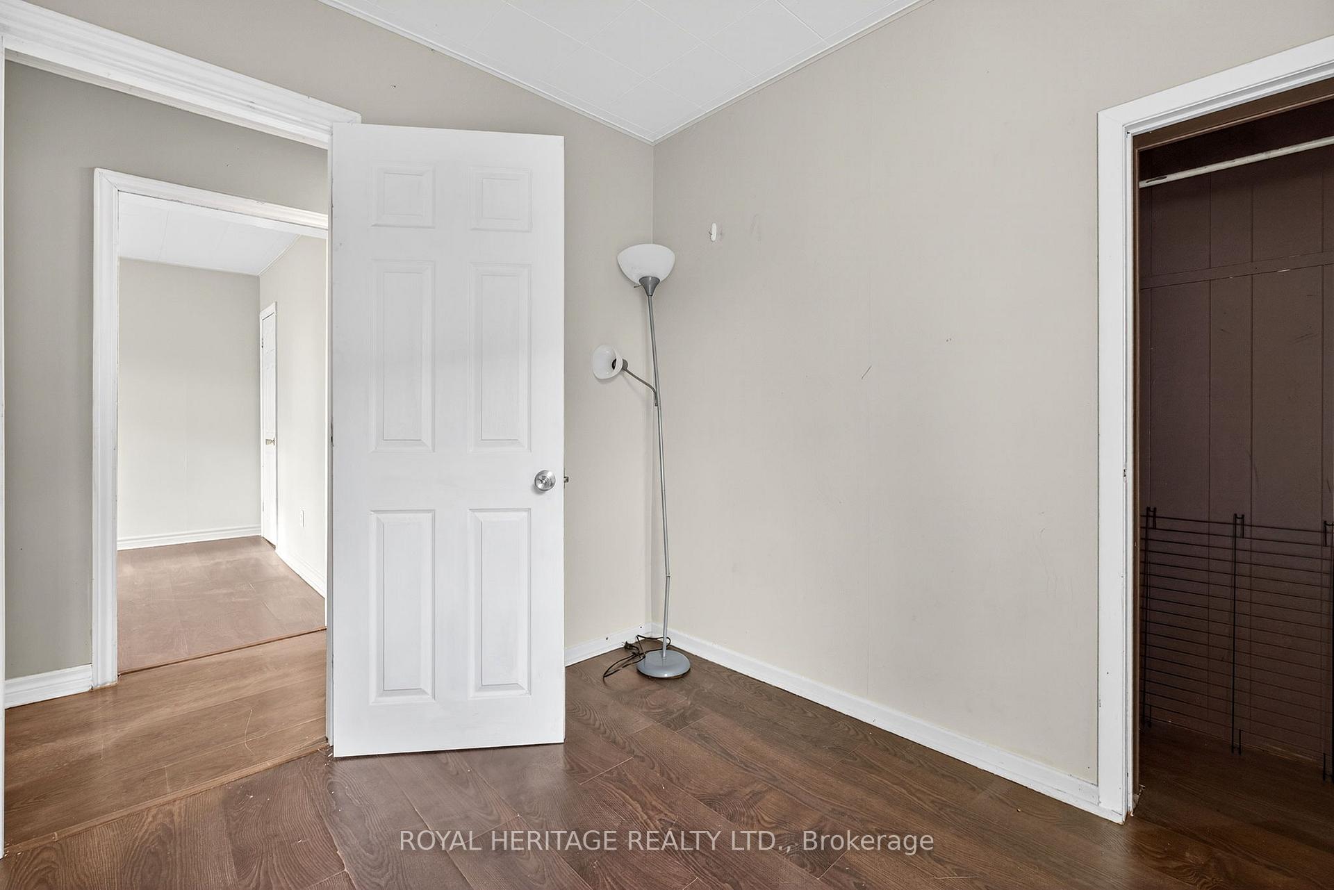 Photo 29 of 364 Parkhill Road W, Peterborough, Northcrest Ward 5 — HOMEH