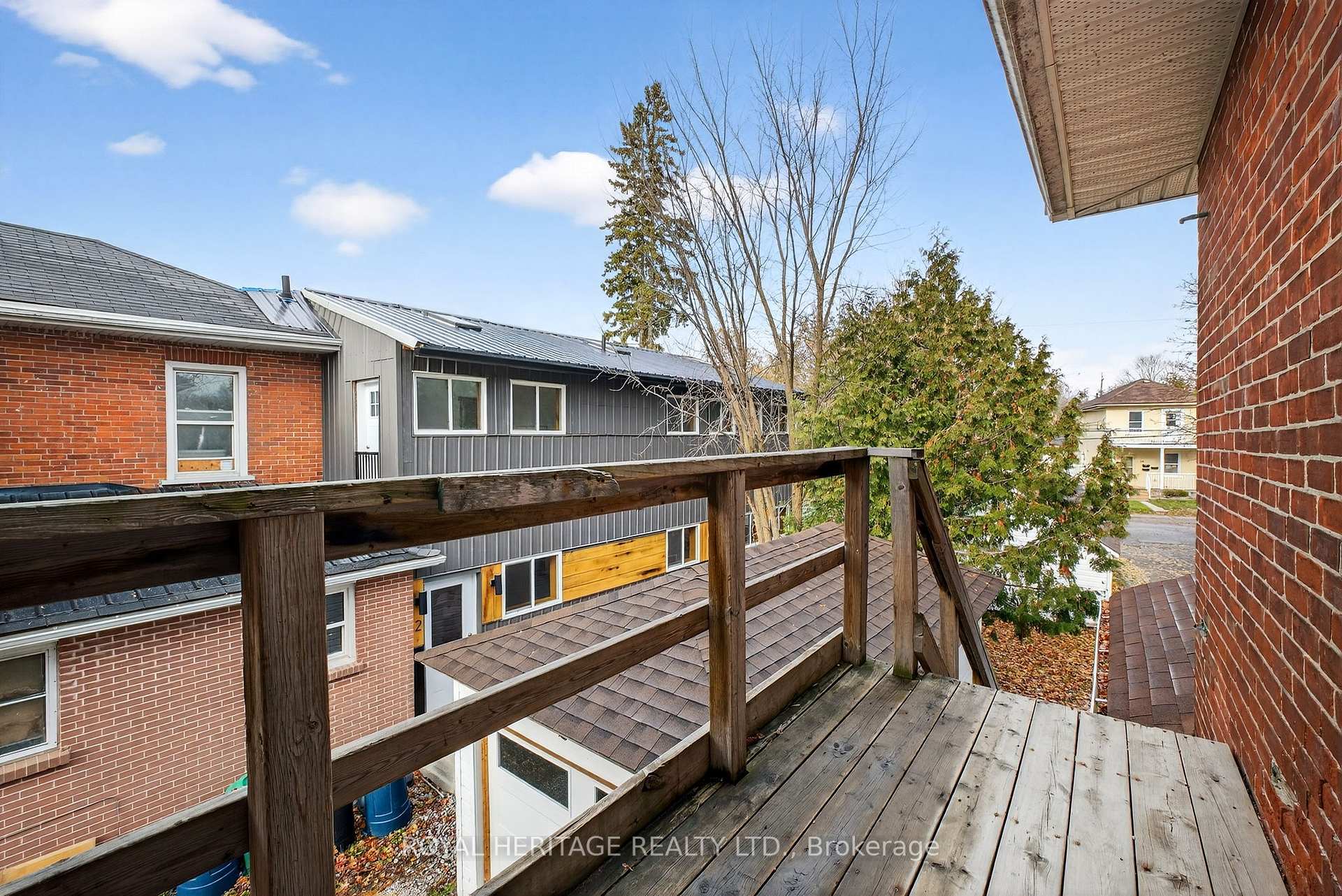 Photo 31 of 364 Parkhill Road W, Peterborough, Northcrest Ward 5 — HOMEH
