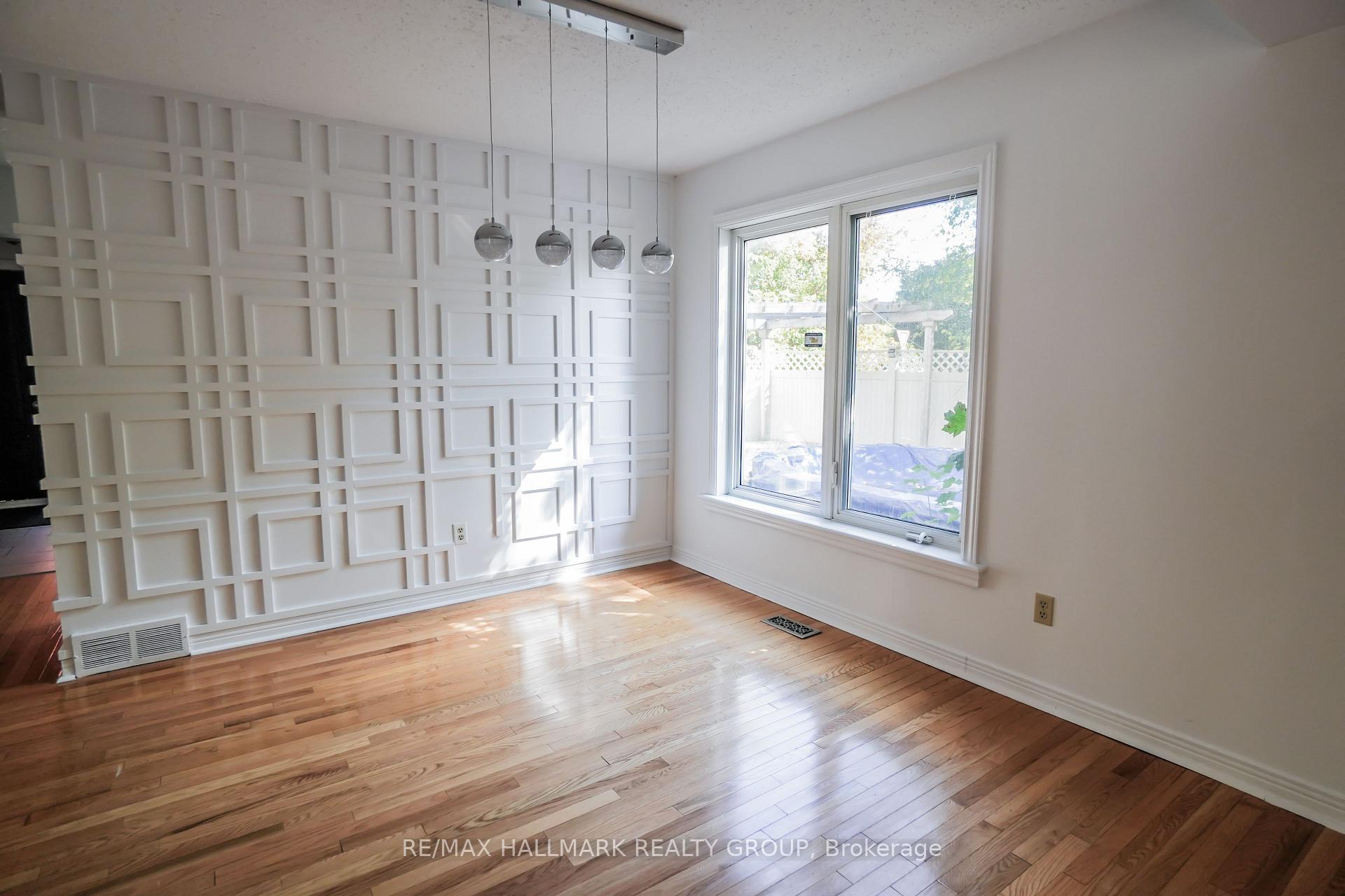 Photo 7 of 1020 Grenon Avenue, Ottawa, Fairfield Heights — HOMEH