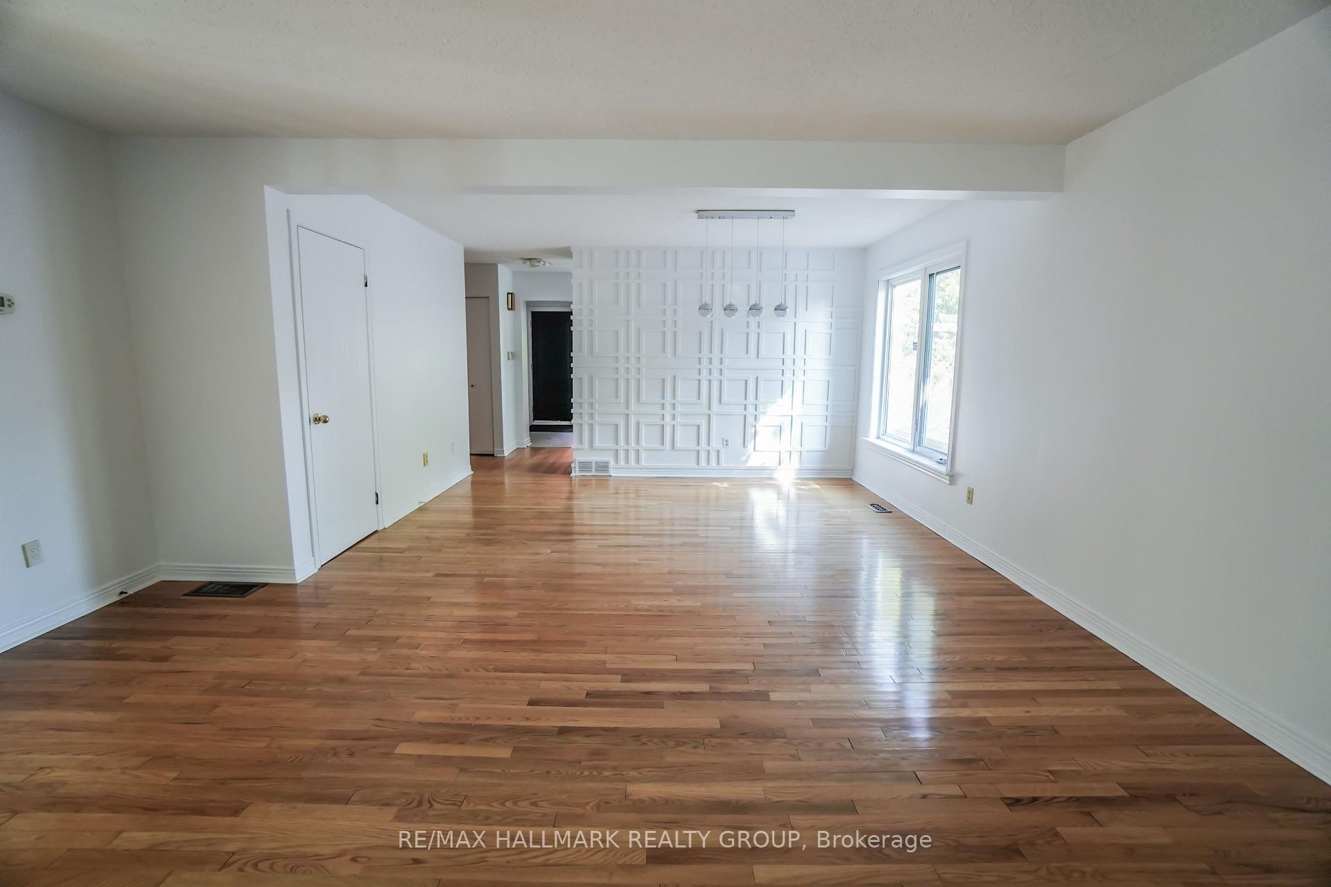 Photo 21 of 1020 Grenon Avenue, Ottawa, Fairfield Heights — HOMEH