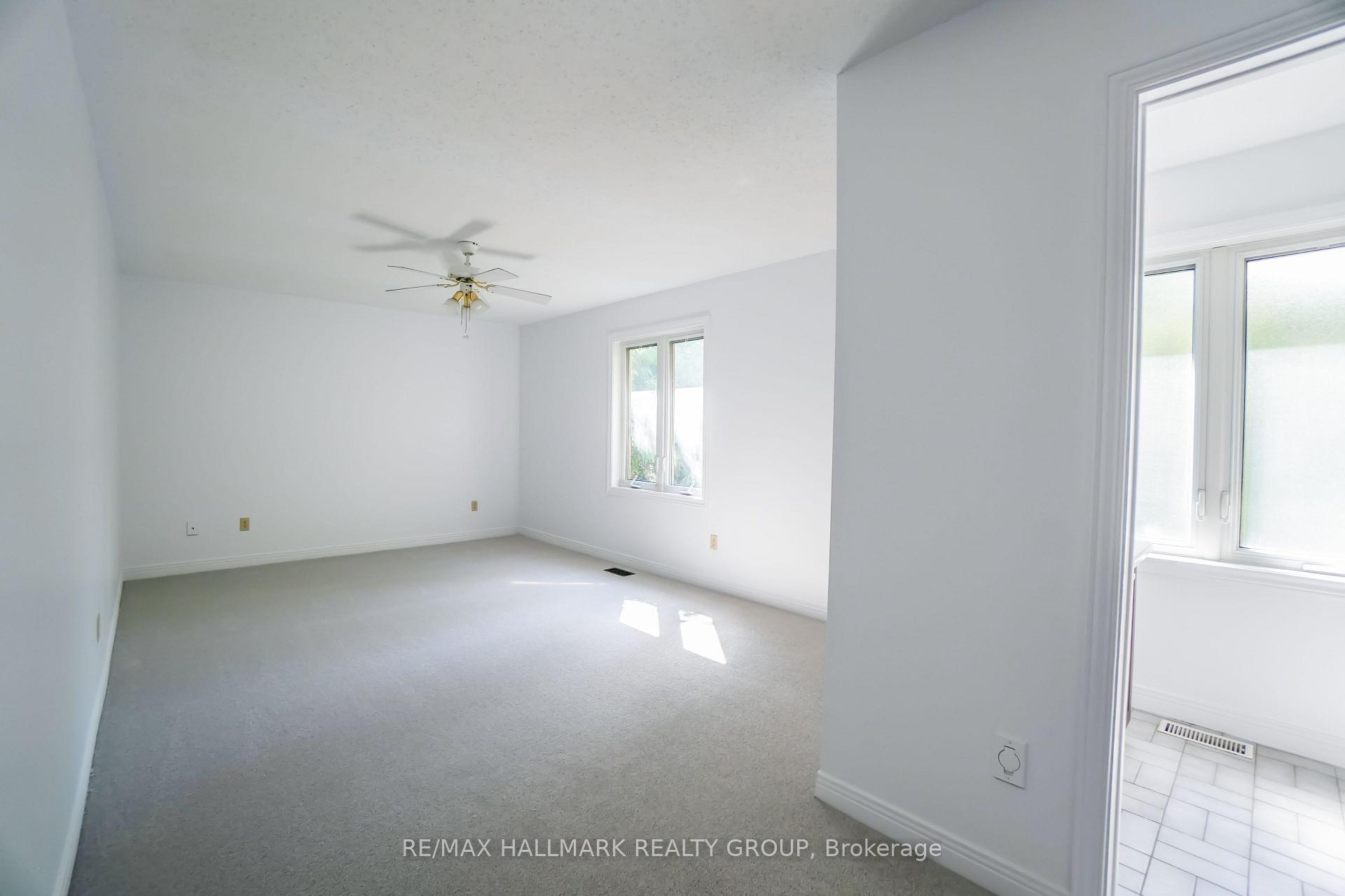 Photo 16 of 1020 Grenon Avenue, Ottawa, Fairfield Heights — HOMEH