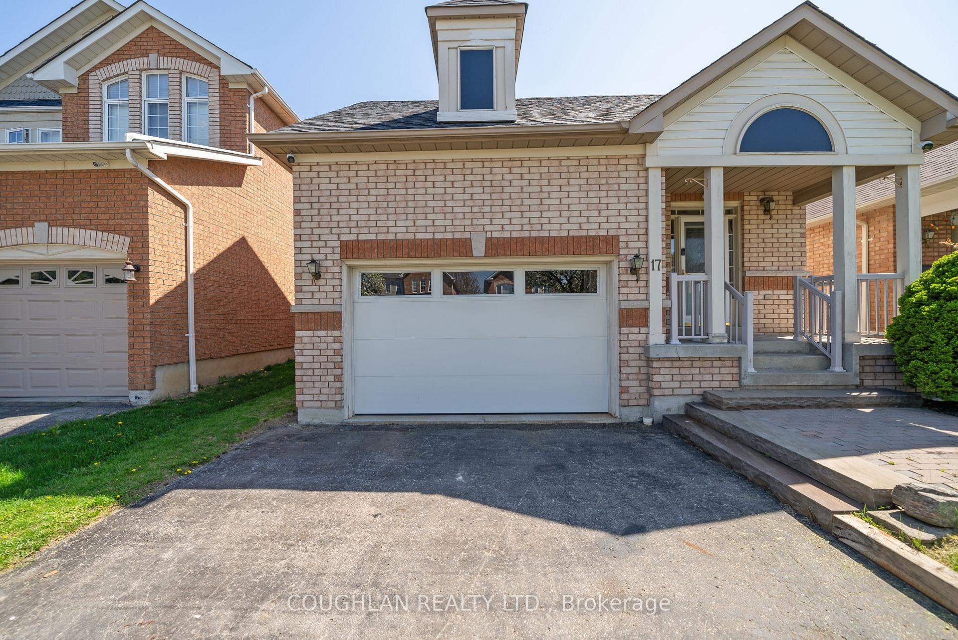 Photo 4 of 17 Fitzpatrick Court, Whitby, Brooklin — HOMEH
