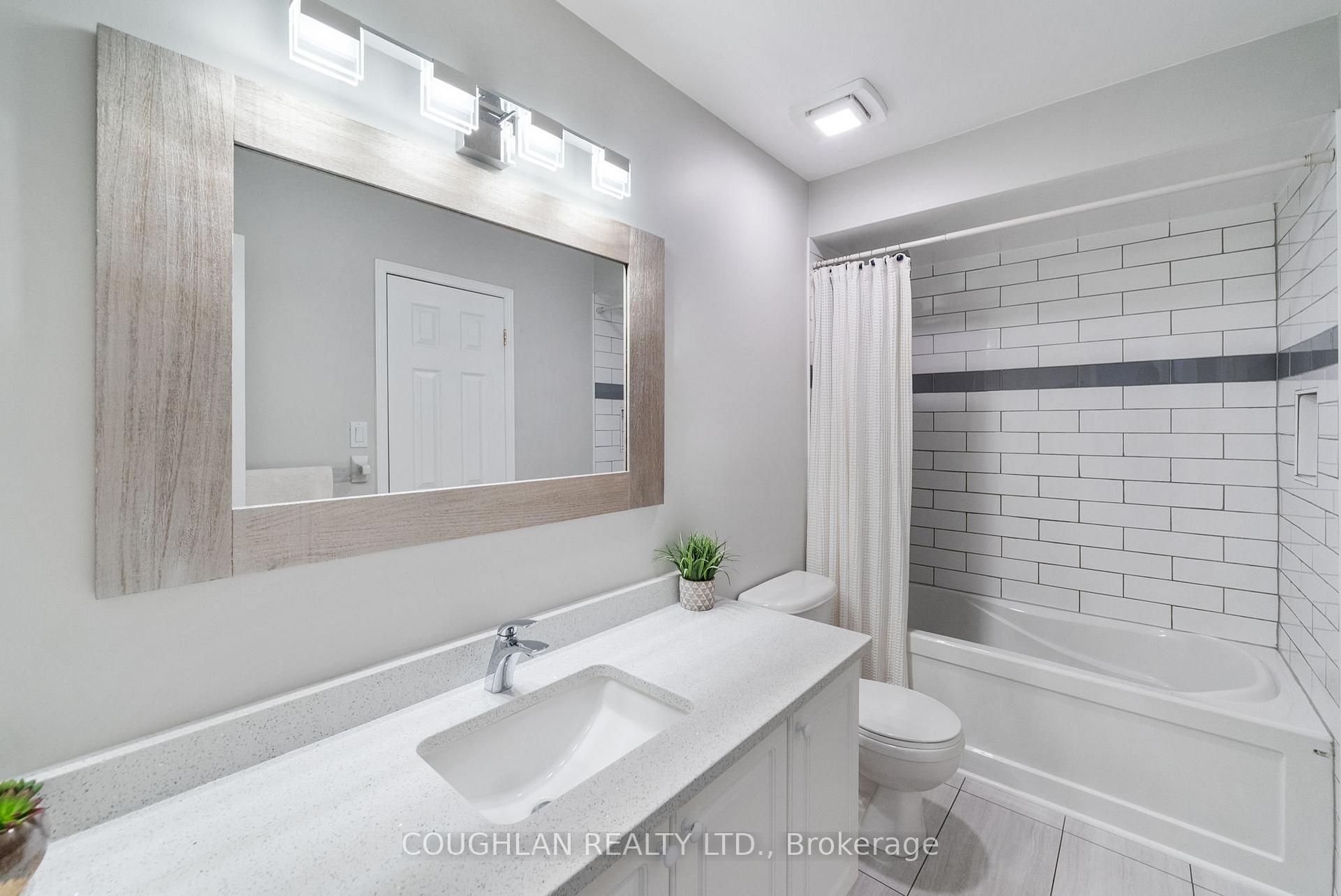 Photo 20 of 17 Fitzpatrick Court, Whitby, Brooklin — HOMEH