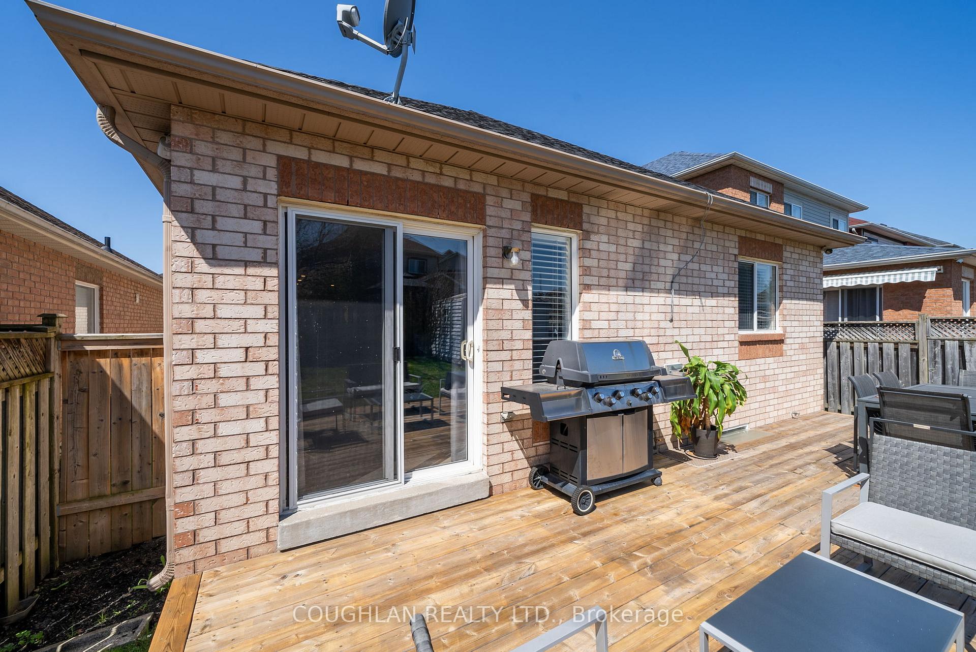 Photo 36 of 17 Fitzpatrick Court, Whitby, Brooklin — HOMEH