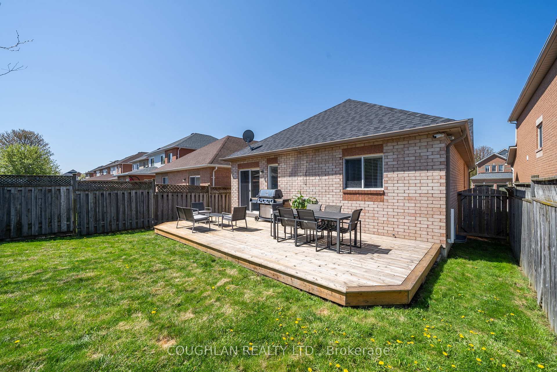 Photo 39 of 17 Fitzpatrick Court, Whitby, Brooklin — HOMEH