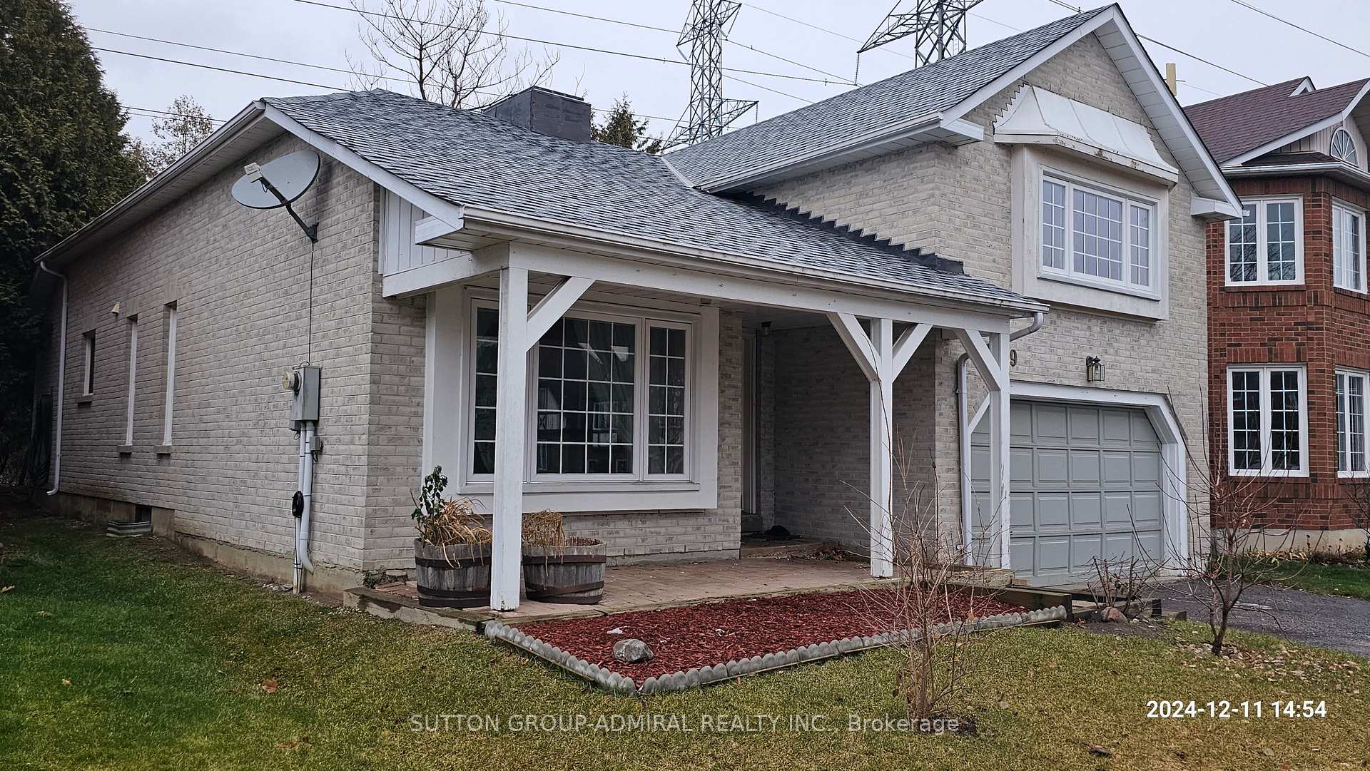 Photo 2 of 2099 Lynn Heights Drive, Pickering, Liverpool — HOMEH