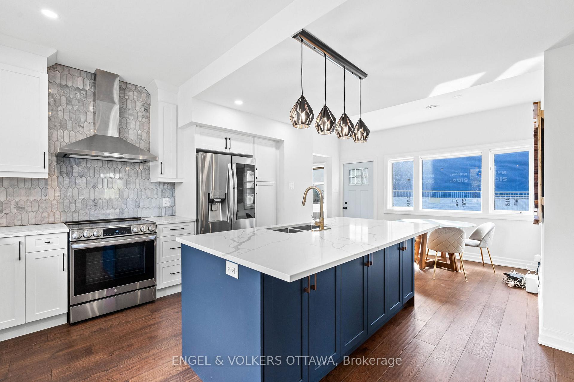 Photo 6 of 127 Britannia Road, Ottawa, Britannia — HOMEH
