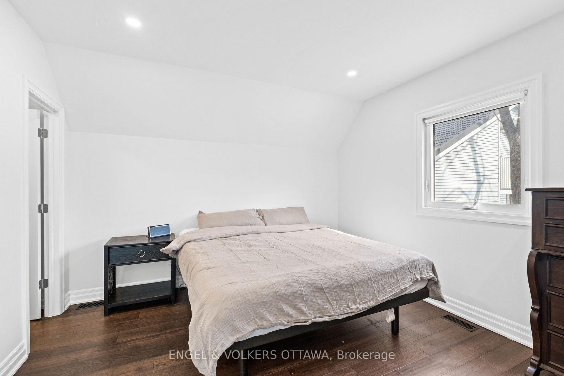 Photo 25 of 127 Britannia Road, Ottawa, Britannia — HOMEH