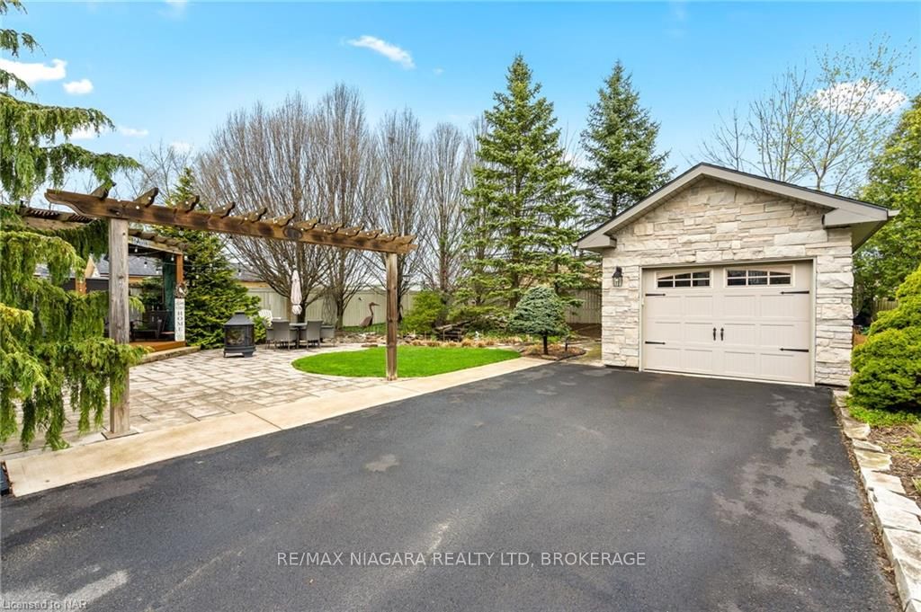 Photo 38 of 614 Clare Avenue, Welland, N. Welland — HOMEH