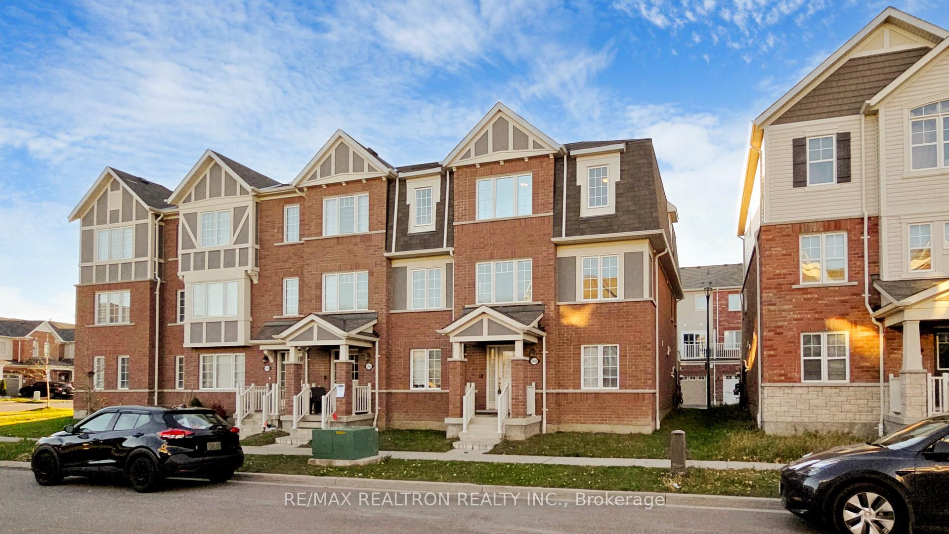 Photo 2 of 2408 Fall Harvest Crescent, Pickering, Rural Pickering — HOMEH